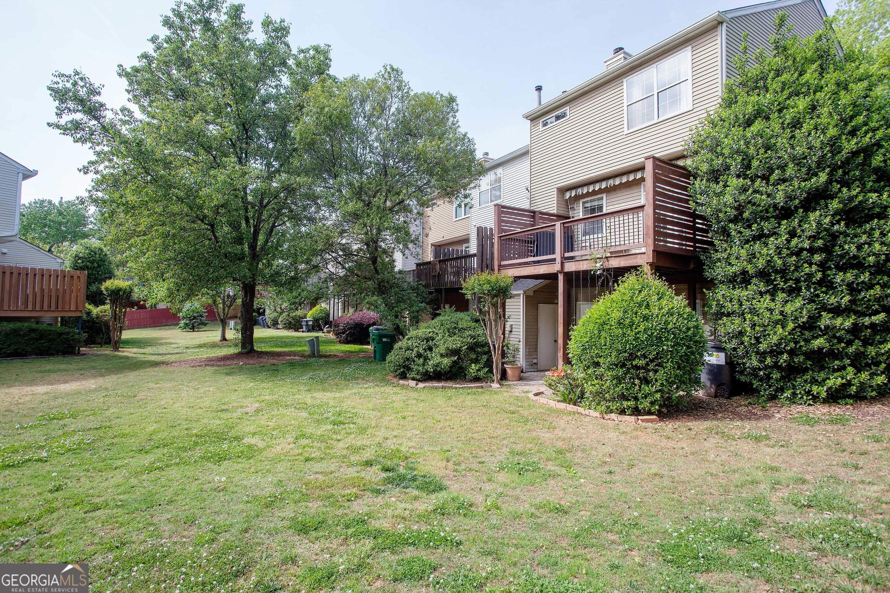 1300 Morningside Park Dr — photo 2