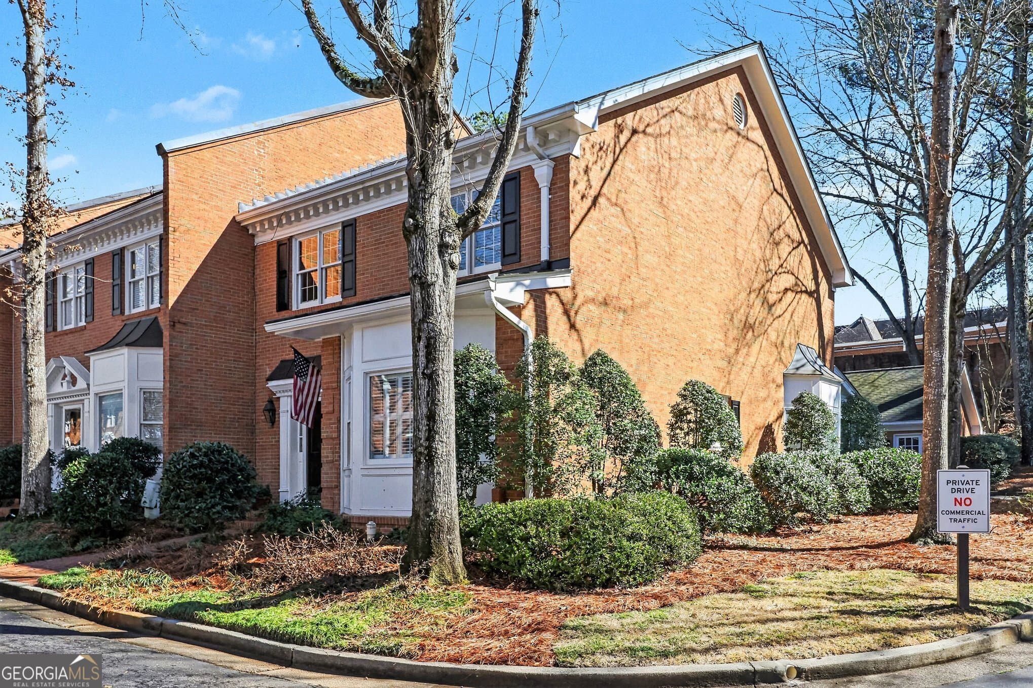 5427 Trentham Dr — photo 2