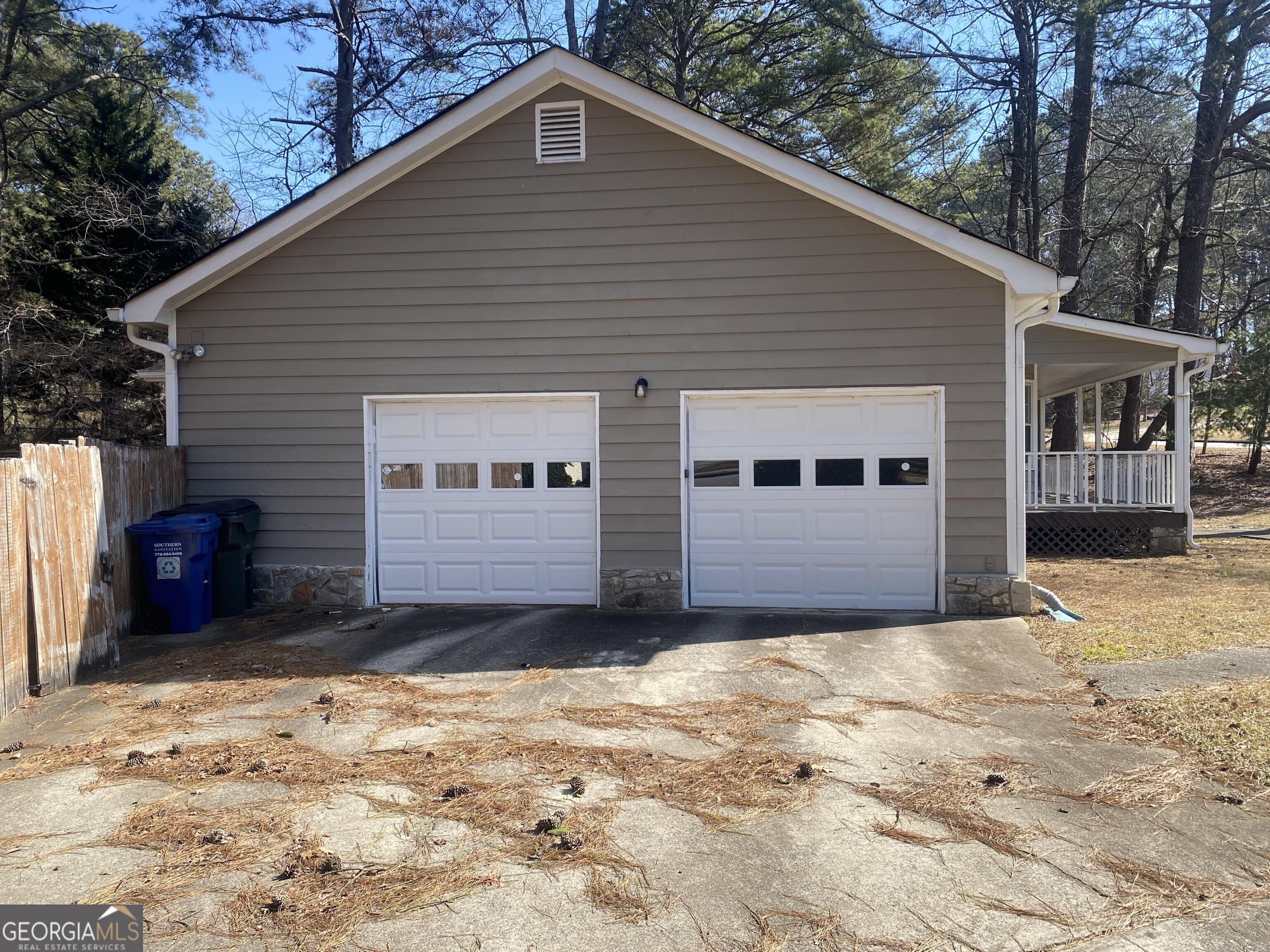 1865 Red Rose Ln — photo 2