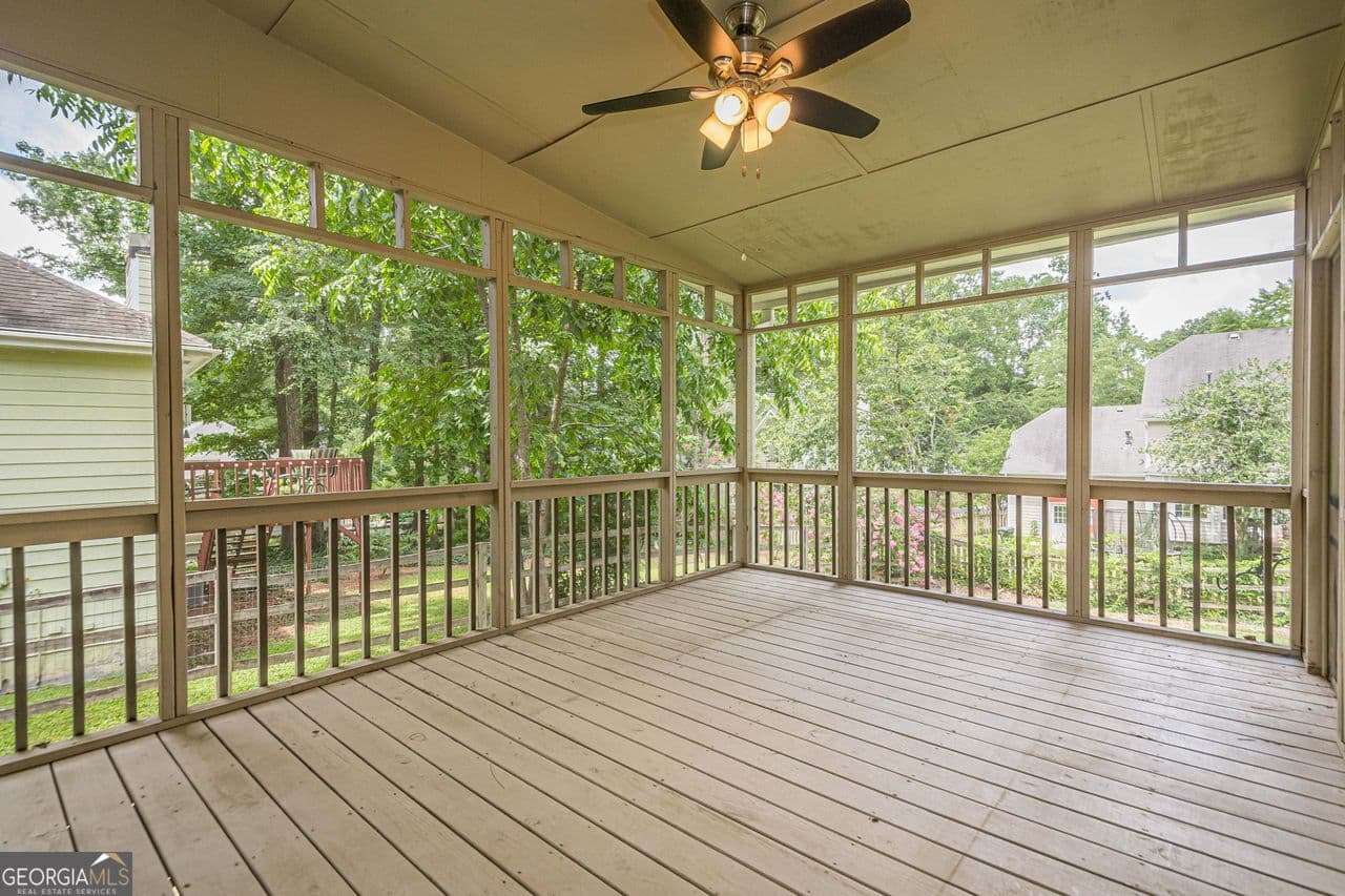 3258 Woodcliff Way — photo 37