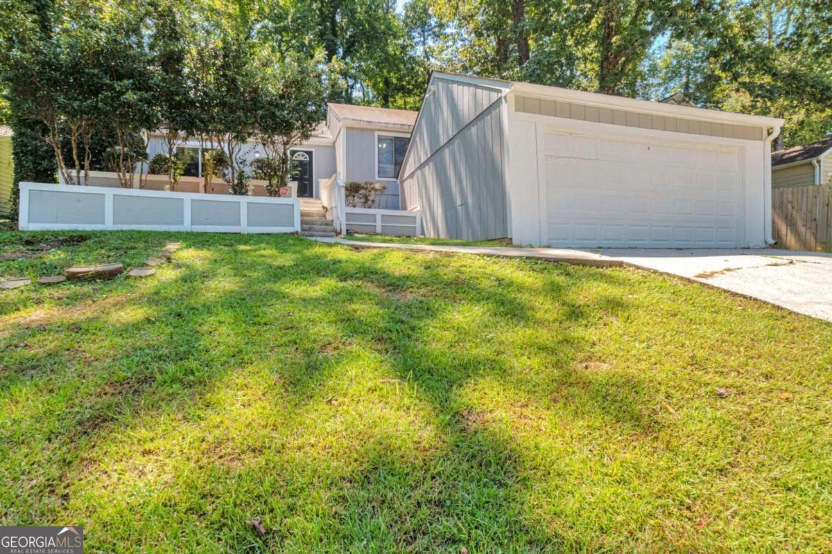 5061 Martins Crossing Rd — photo 2