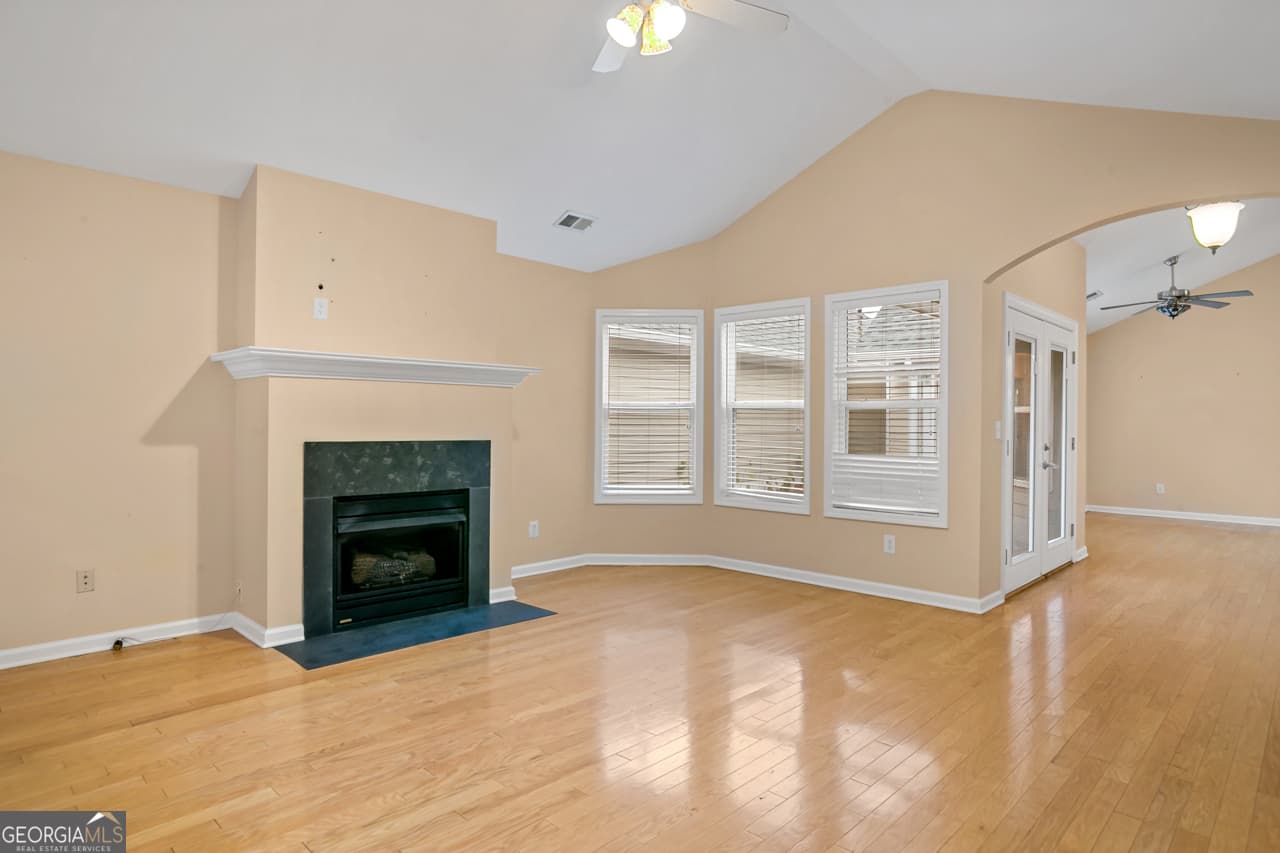 5062 Kathryn Glen Dr — photo 1