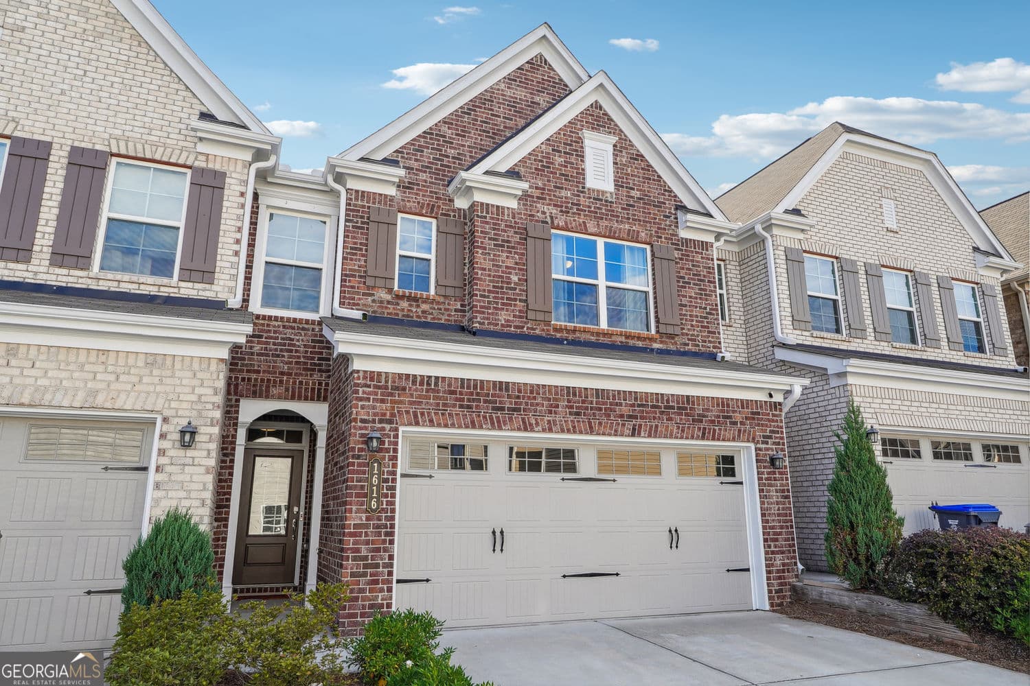 1616 Lansing Bluff Walk — photo 2