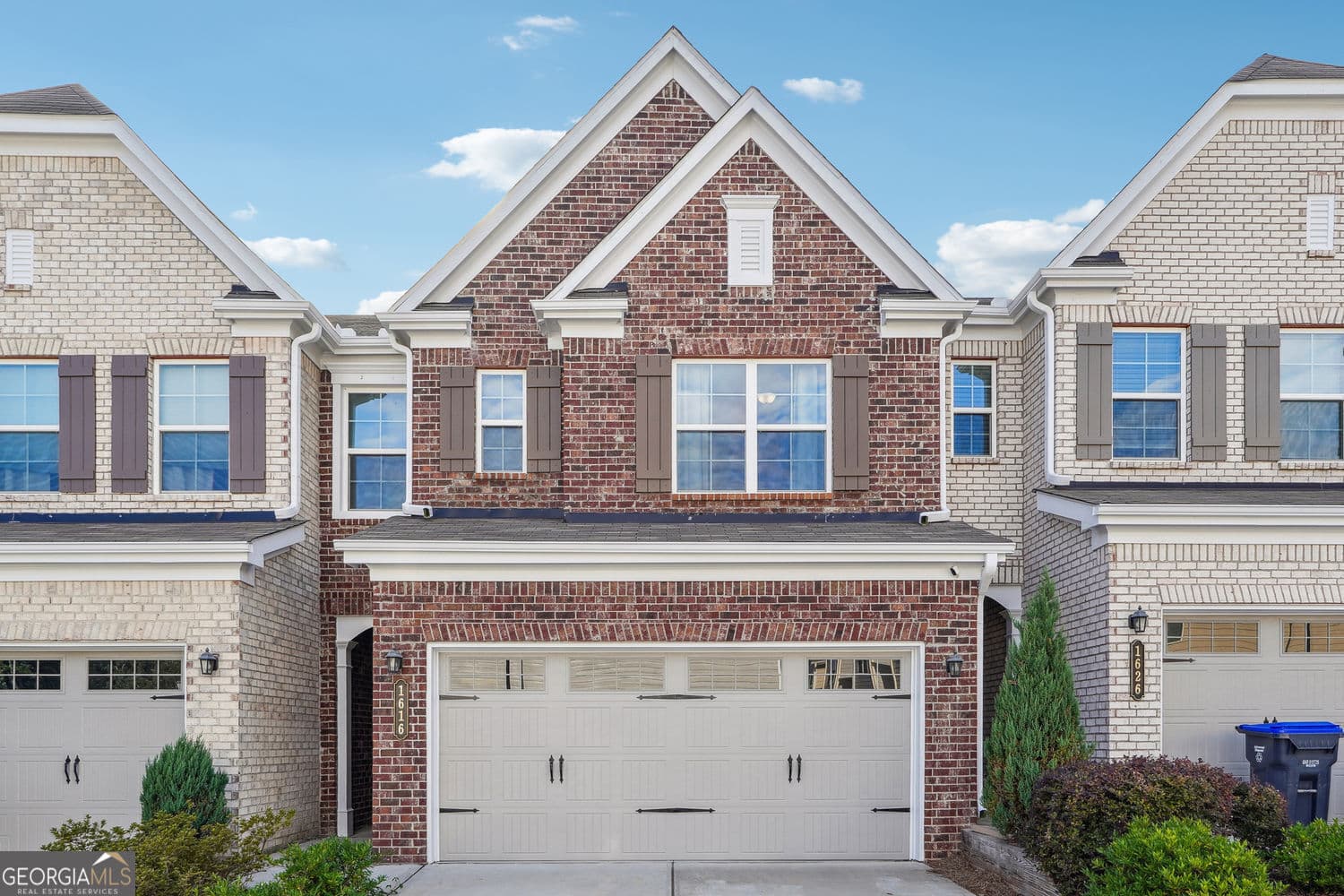 1616 Lansing Bluff Walk — photo 1