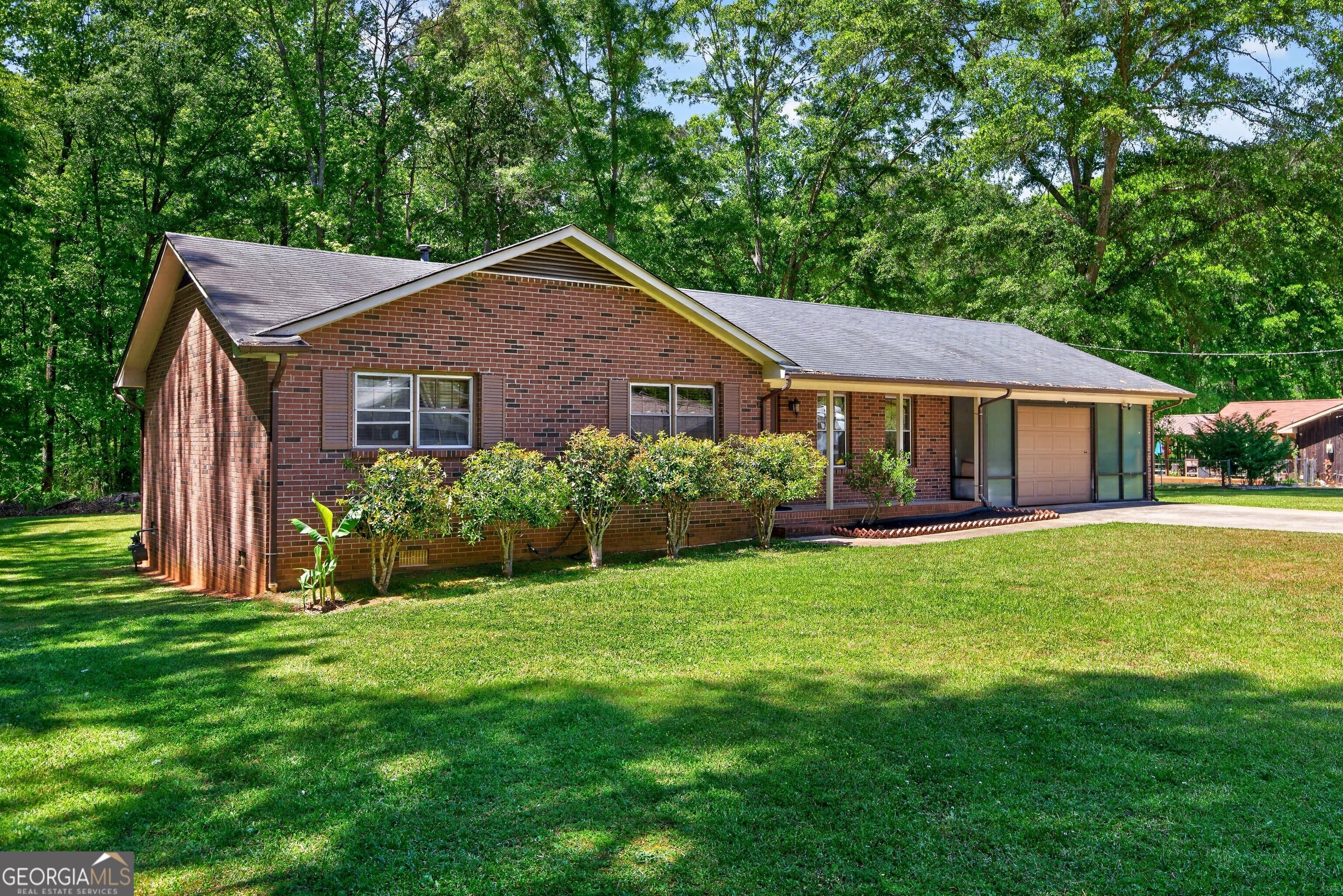 205 Dunwoody Circle — photo 2