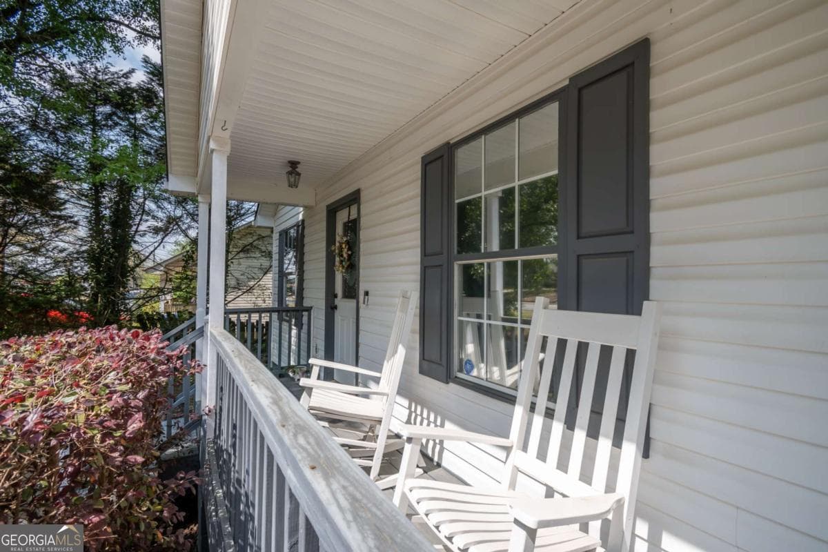 223 5th Ave — photo 2