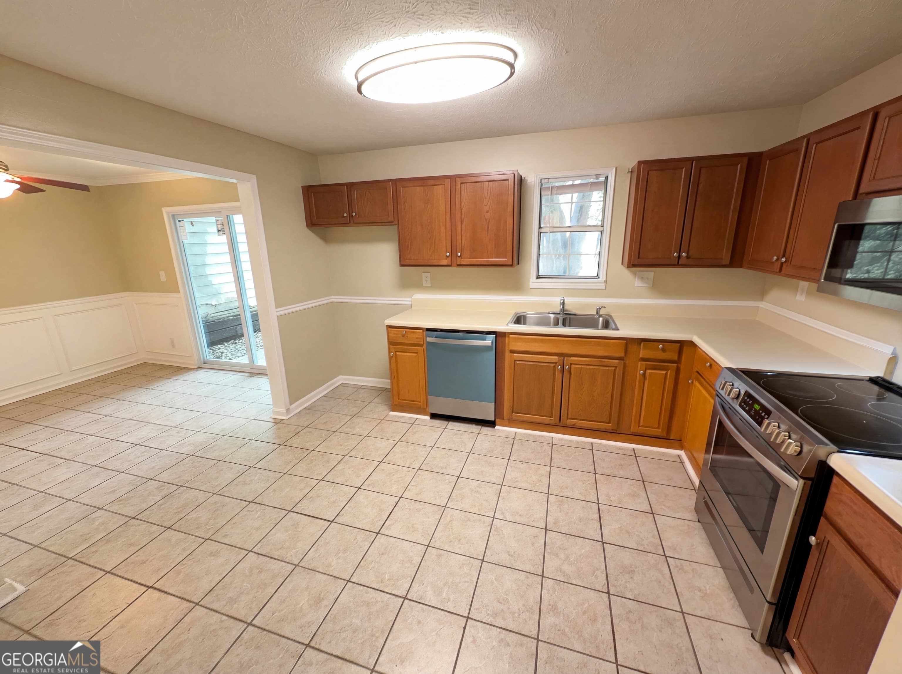 105 Vineyard Pond Dr — photo 2