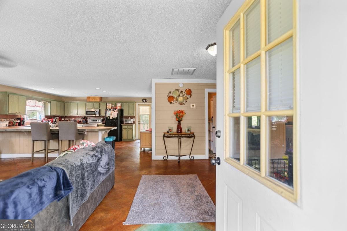 2014b Bradbury Rd — photo 2