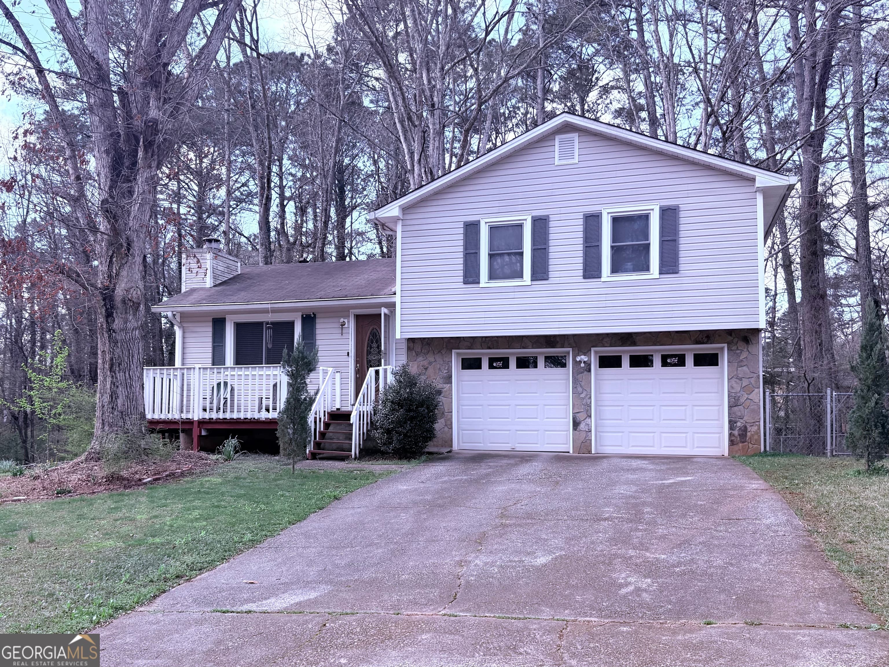 4135 Tanglewood Rd — photo 1