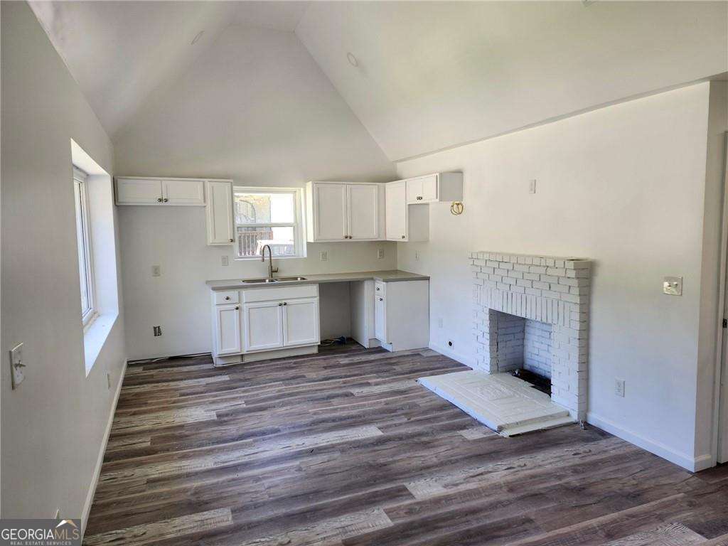 2040 Chicago Nw Ave — photo 2