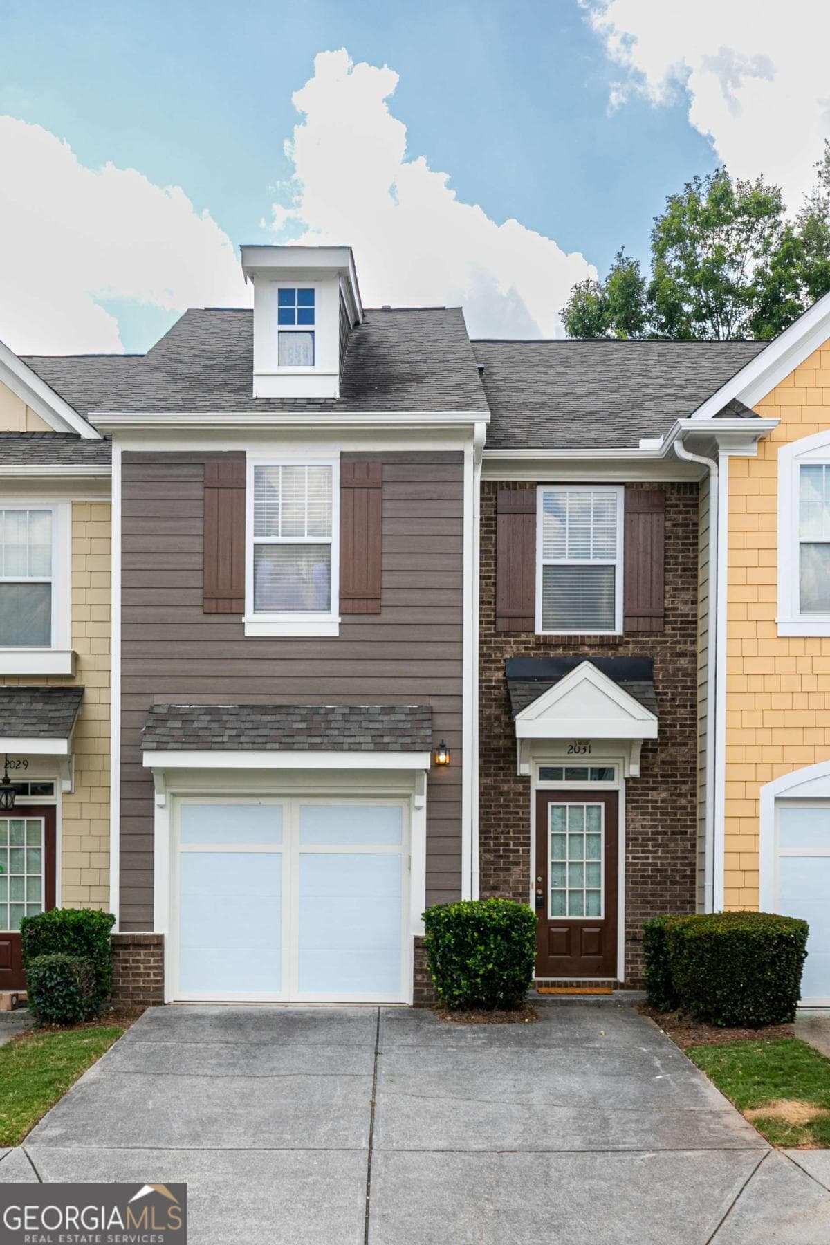 2031 Lakeshore Overlook Dr — photo 2