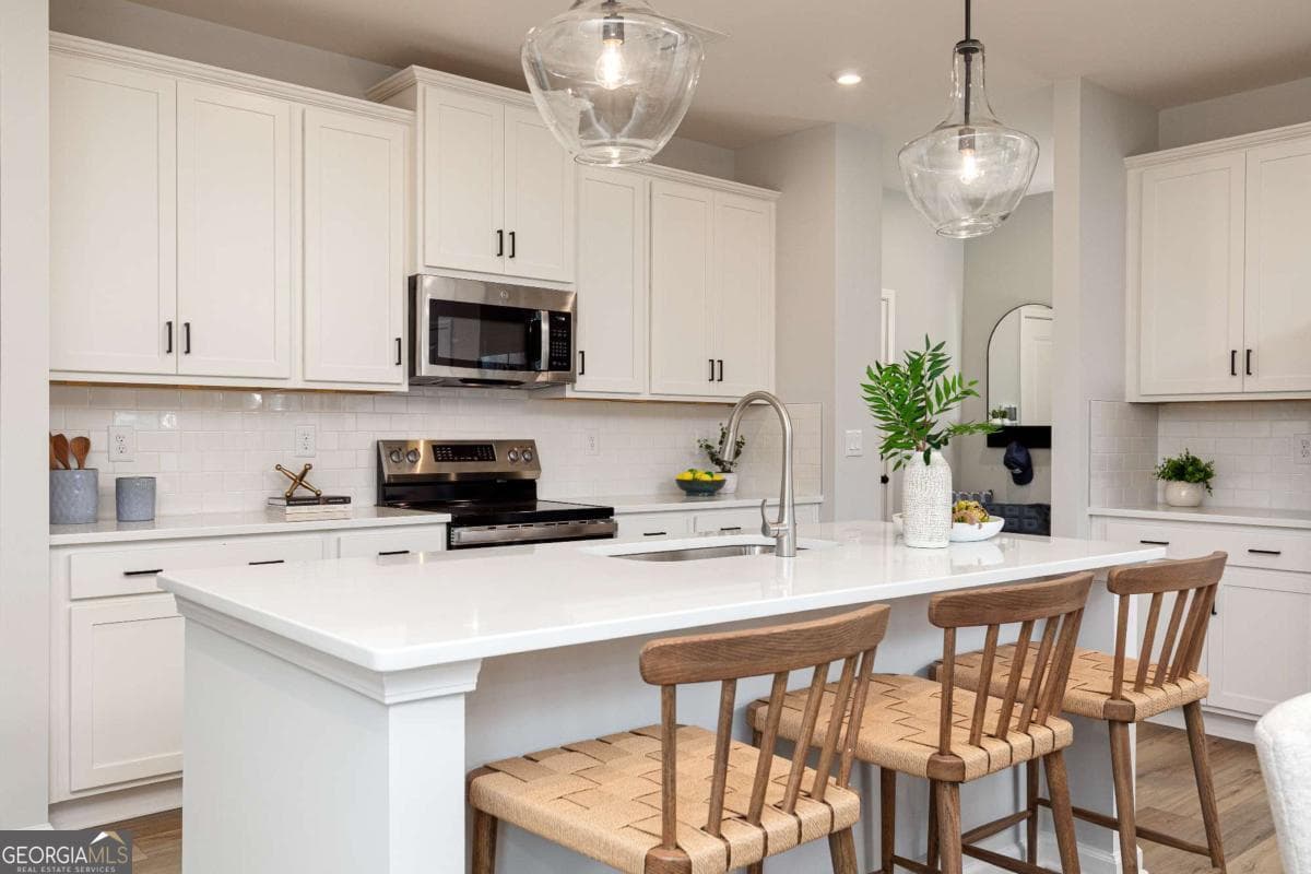 868 Leraes Way — photo 2