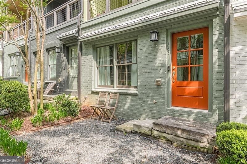 763 Dunlop Way — photo 1