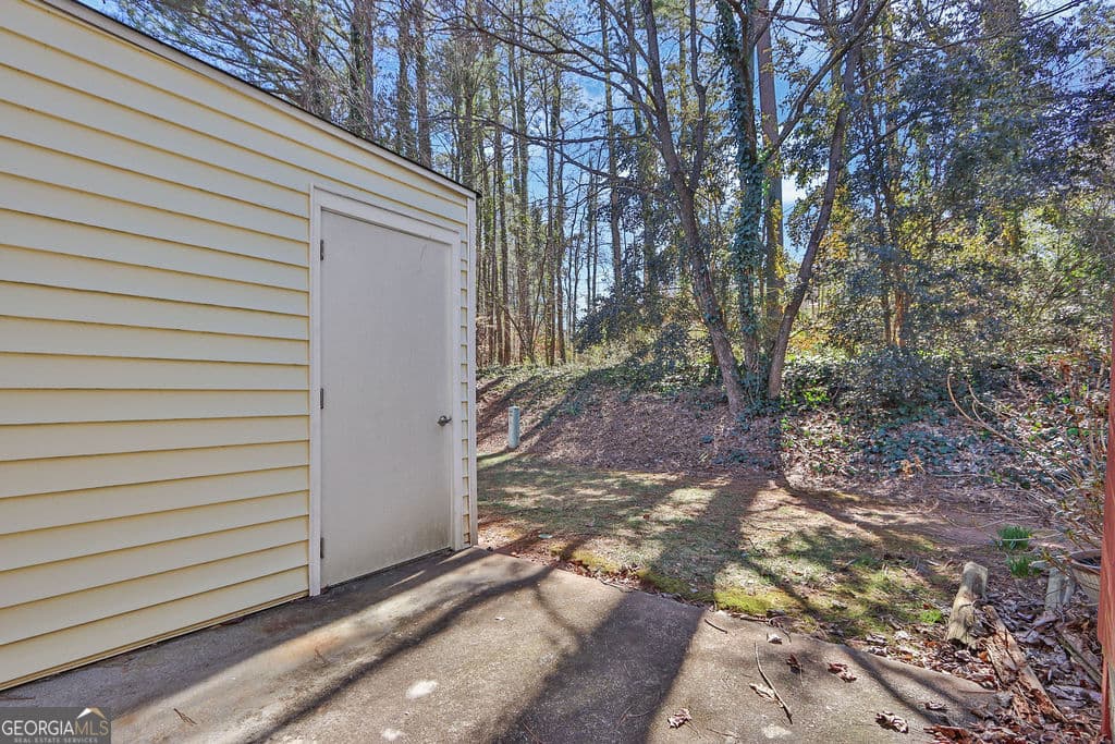 6390 Wedgeview Dr — photo 34