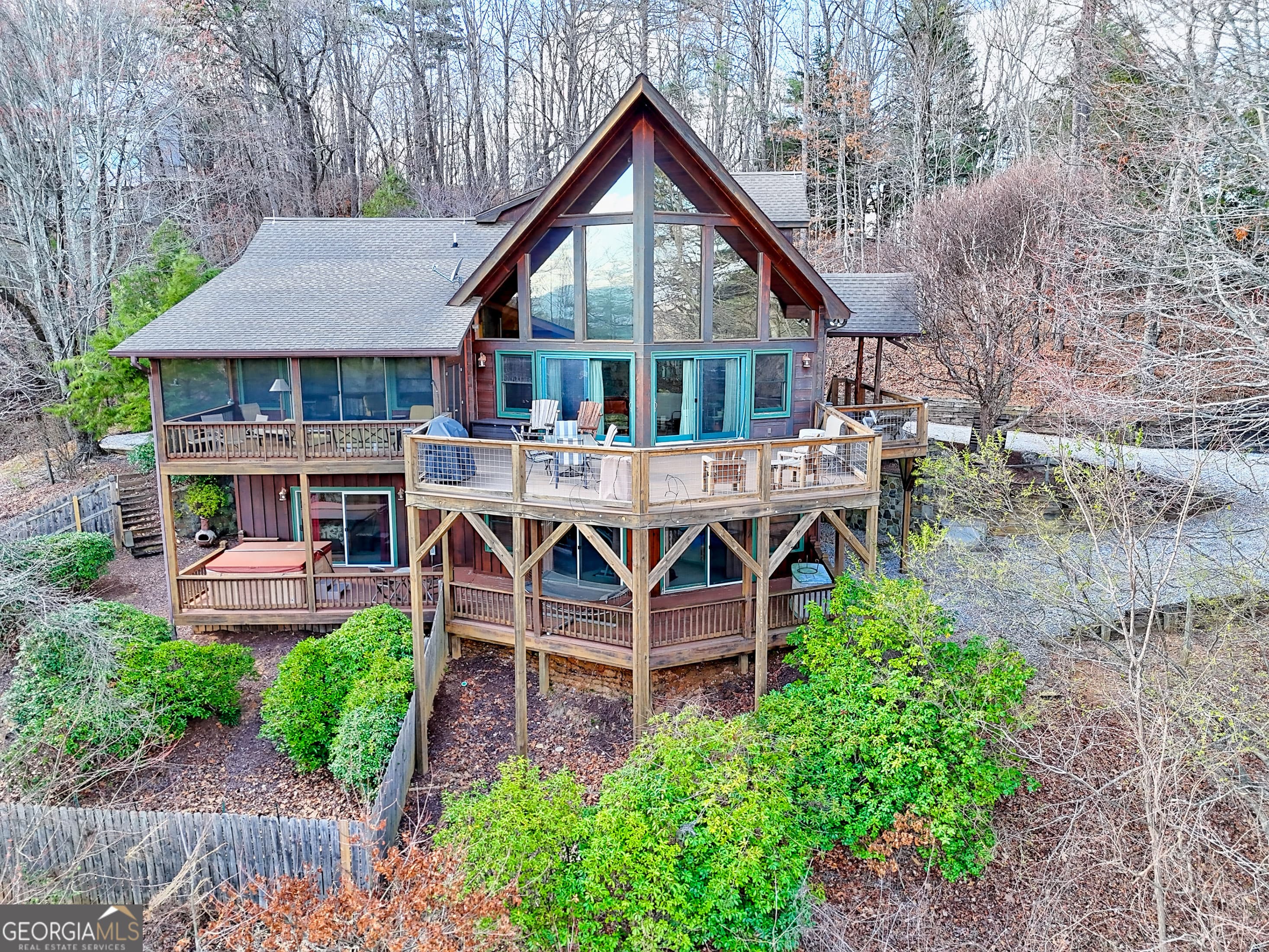 1039 Arbor Dr — photo 1