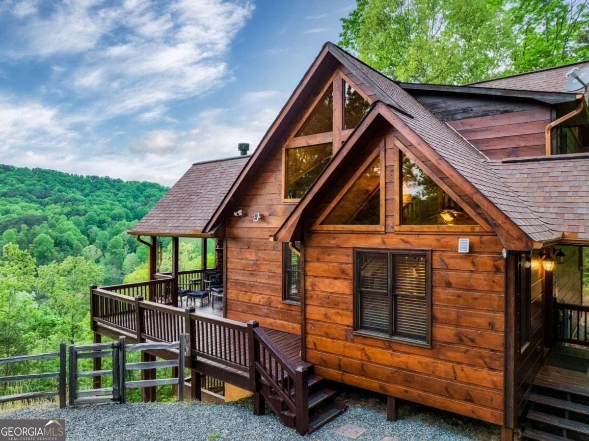 273 Deer Crest Heights — photo 1