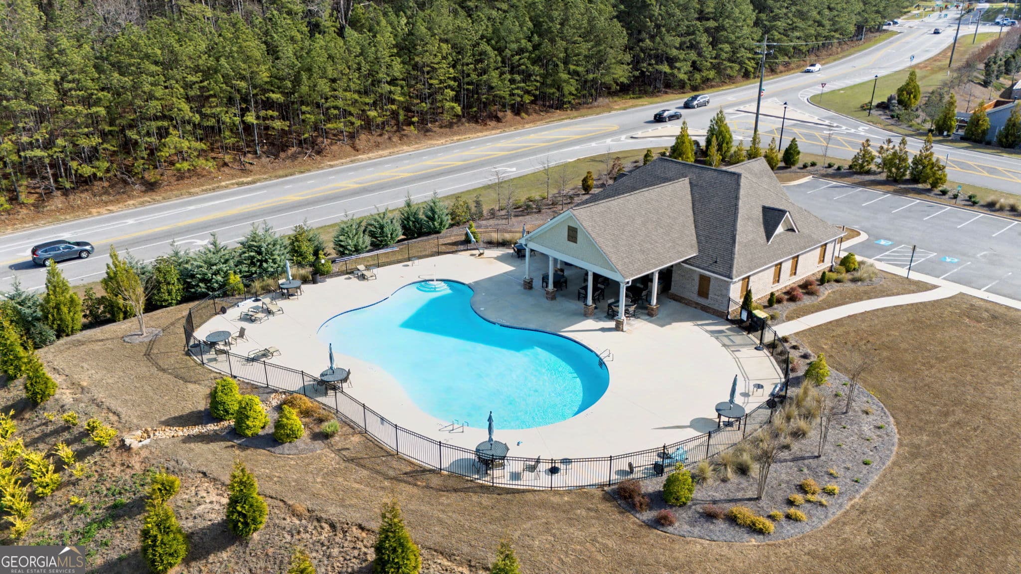 190 Plainfield St — photo 47