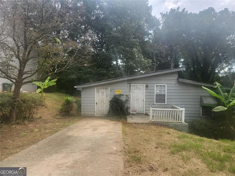 1586 Mary George Nw Ave — photo 1