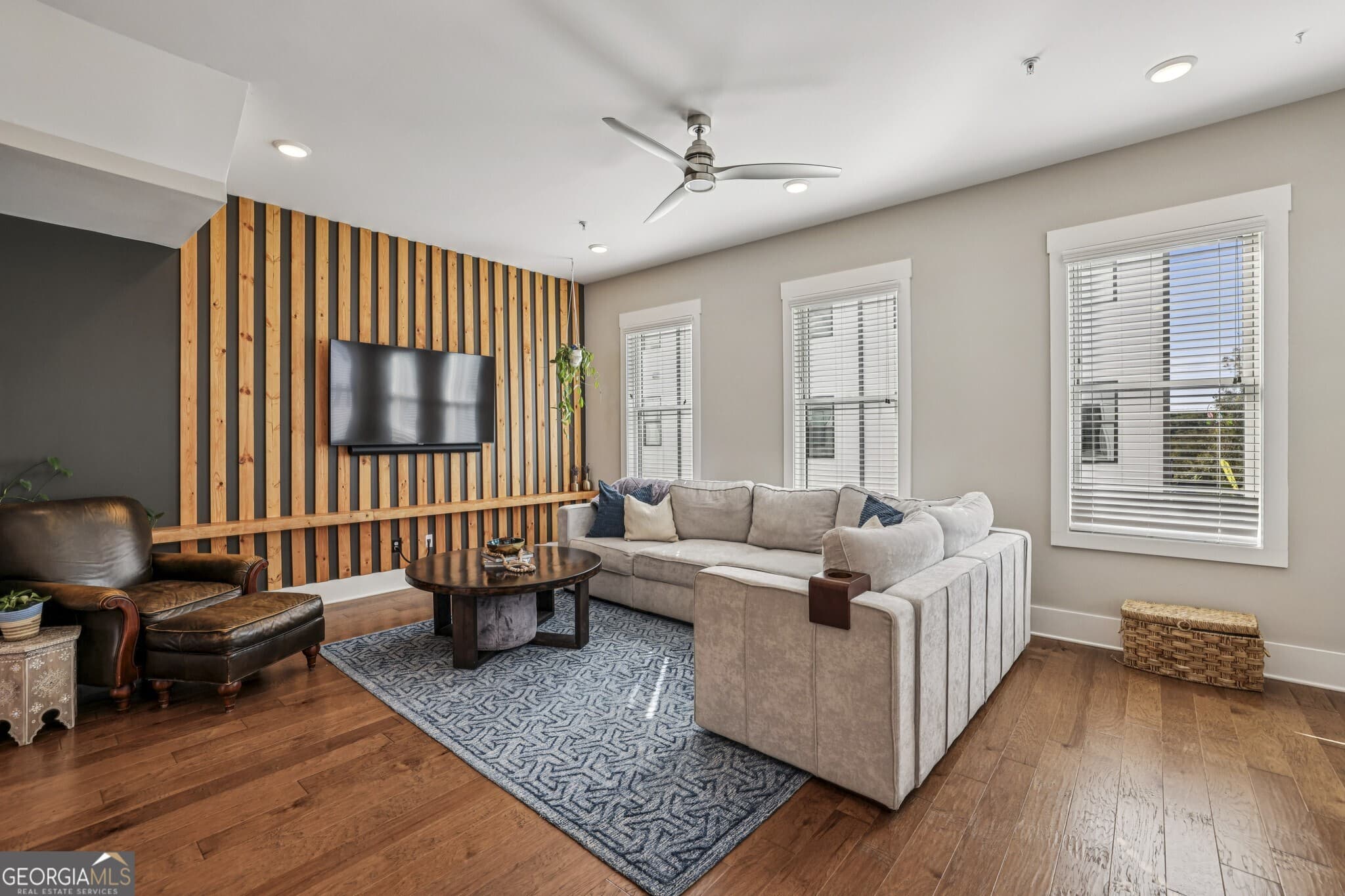 1024 Robert Smalls Way — photo 2