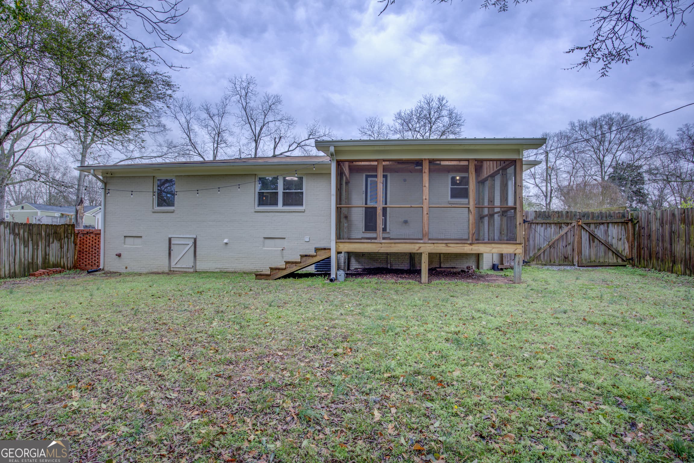 4147 Elizabeth Ne St — photo 2