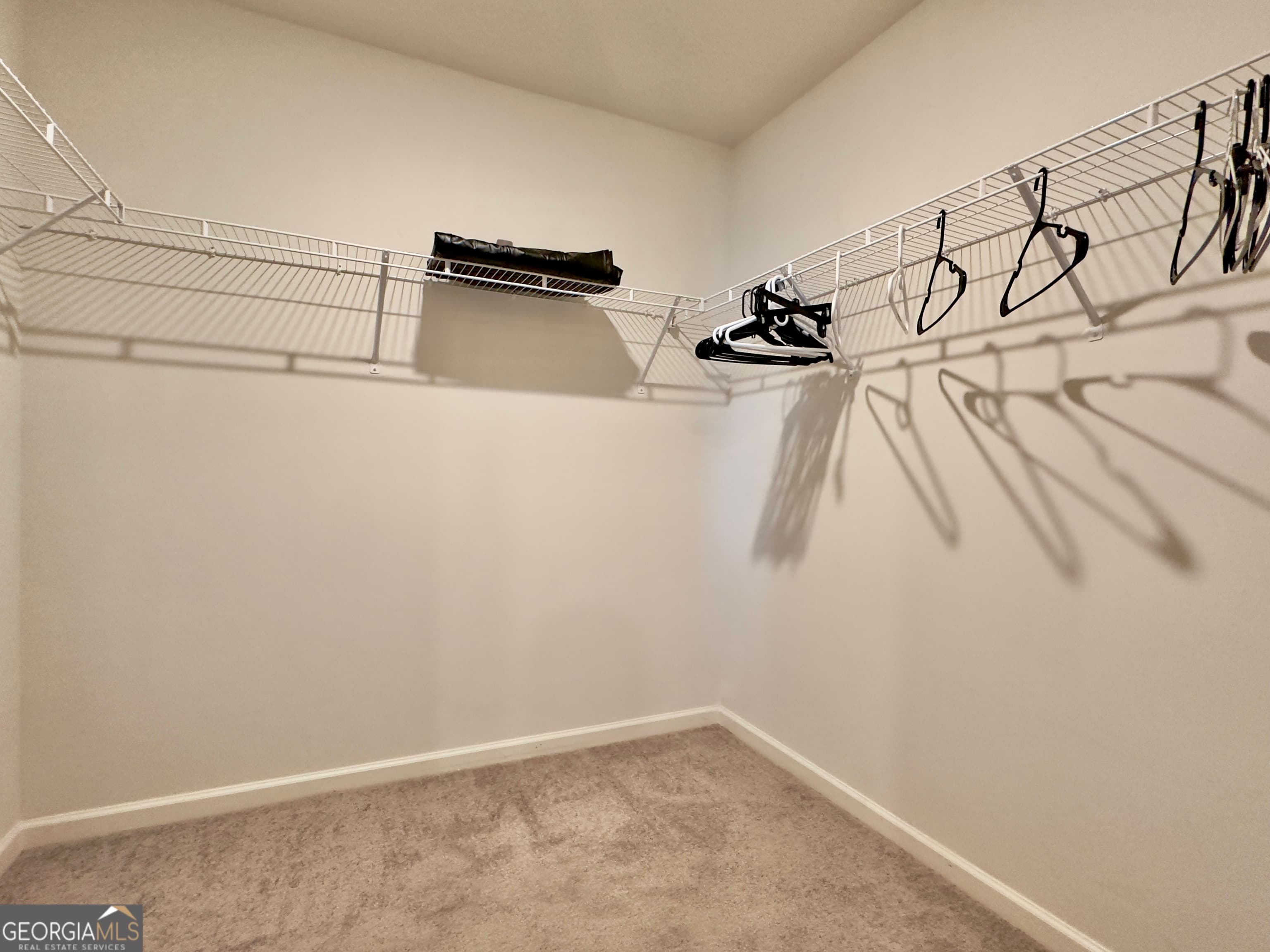 128 Oxford Ln — photo 30