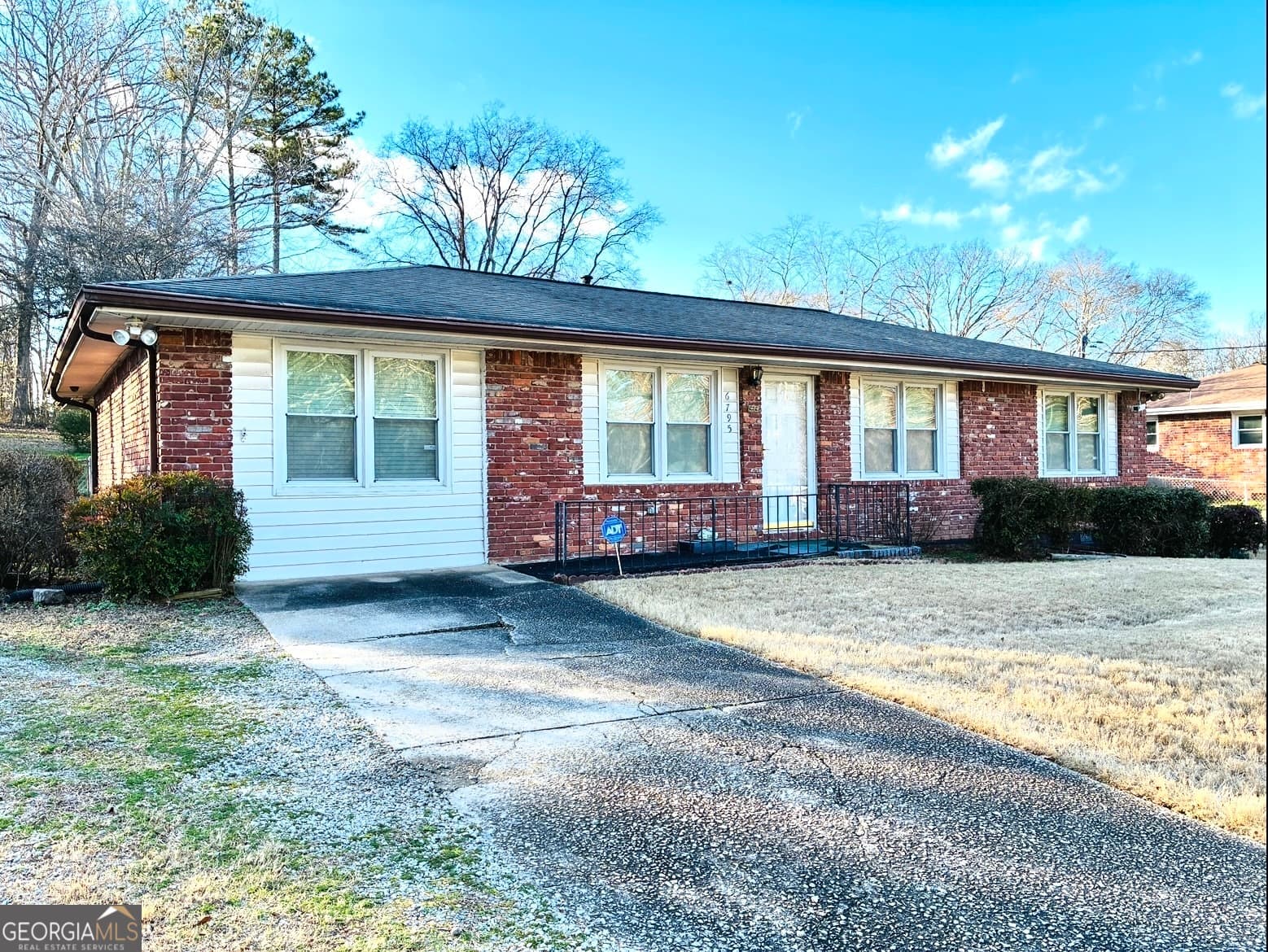 6795 Tralee Dr — photo 2