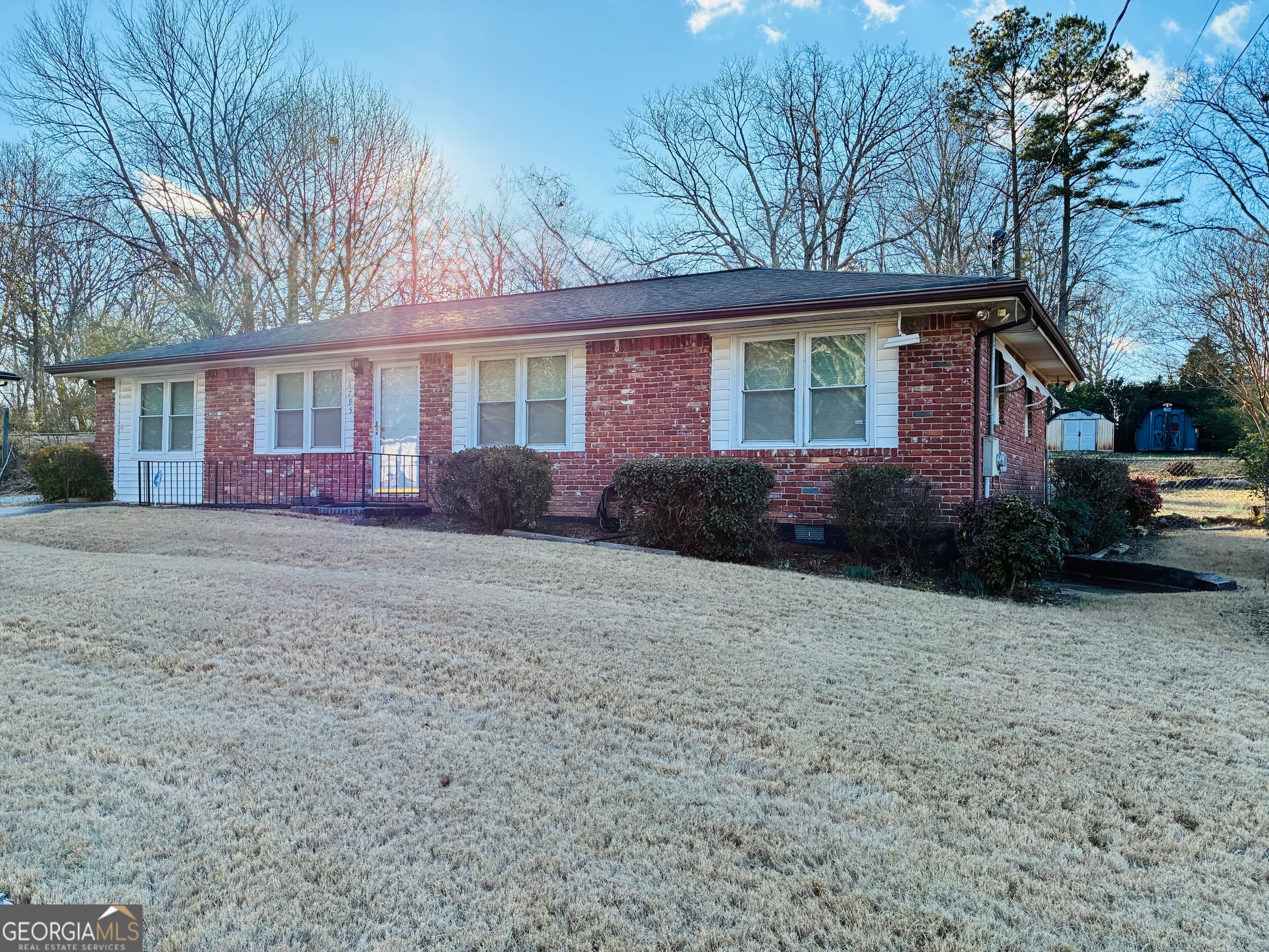 6795 Tralee Dr — photo 1