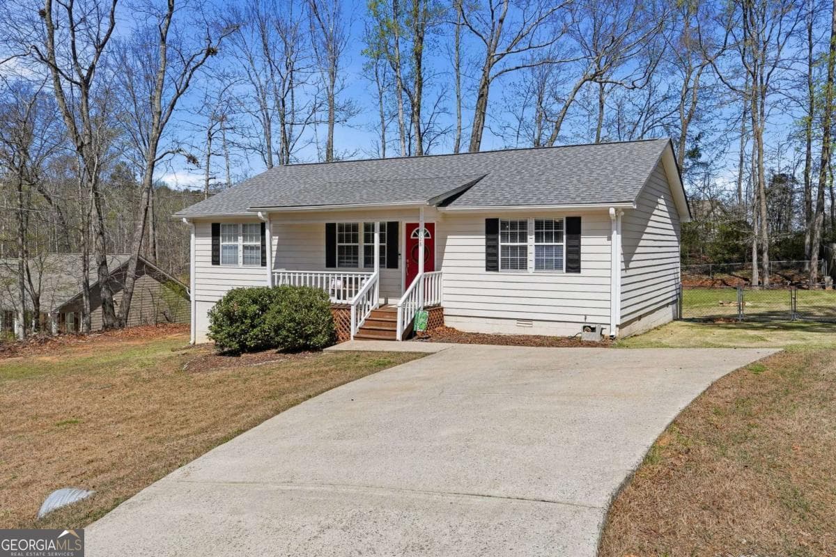 328 Highland Estate — photo 2