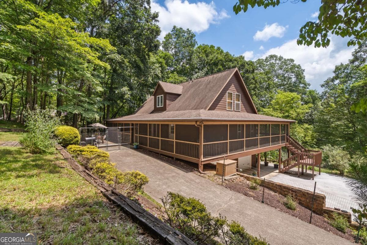 240 Rolling Hills Dr — photo 2