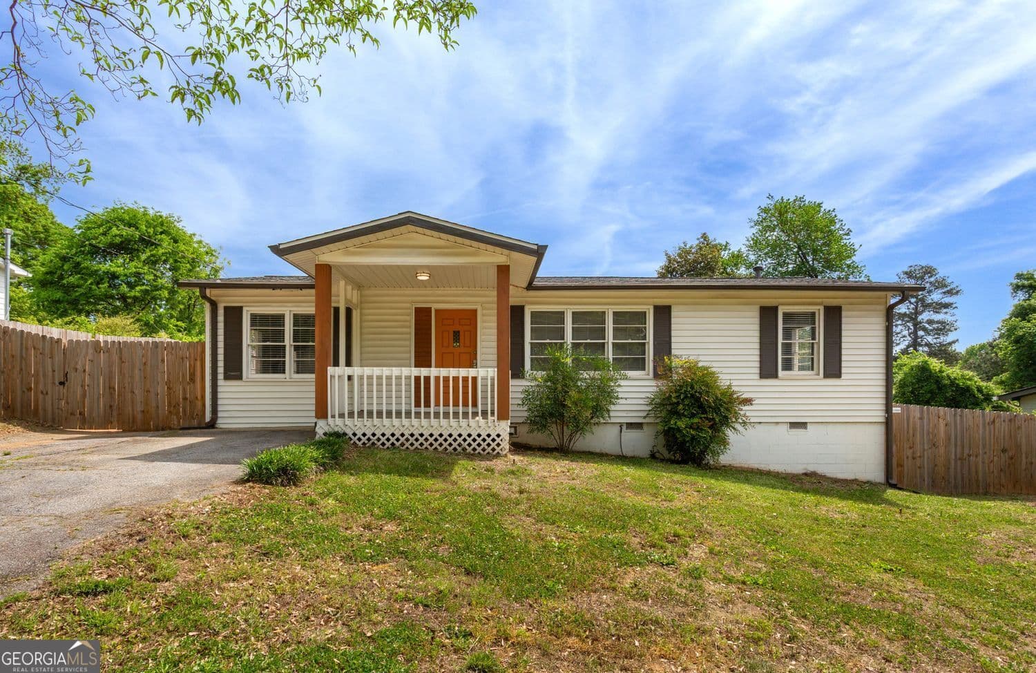 2363 Beverly Ln — photo 1