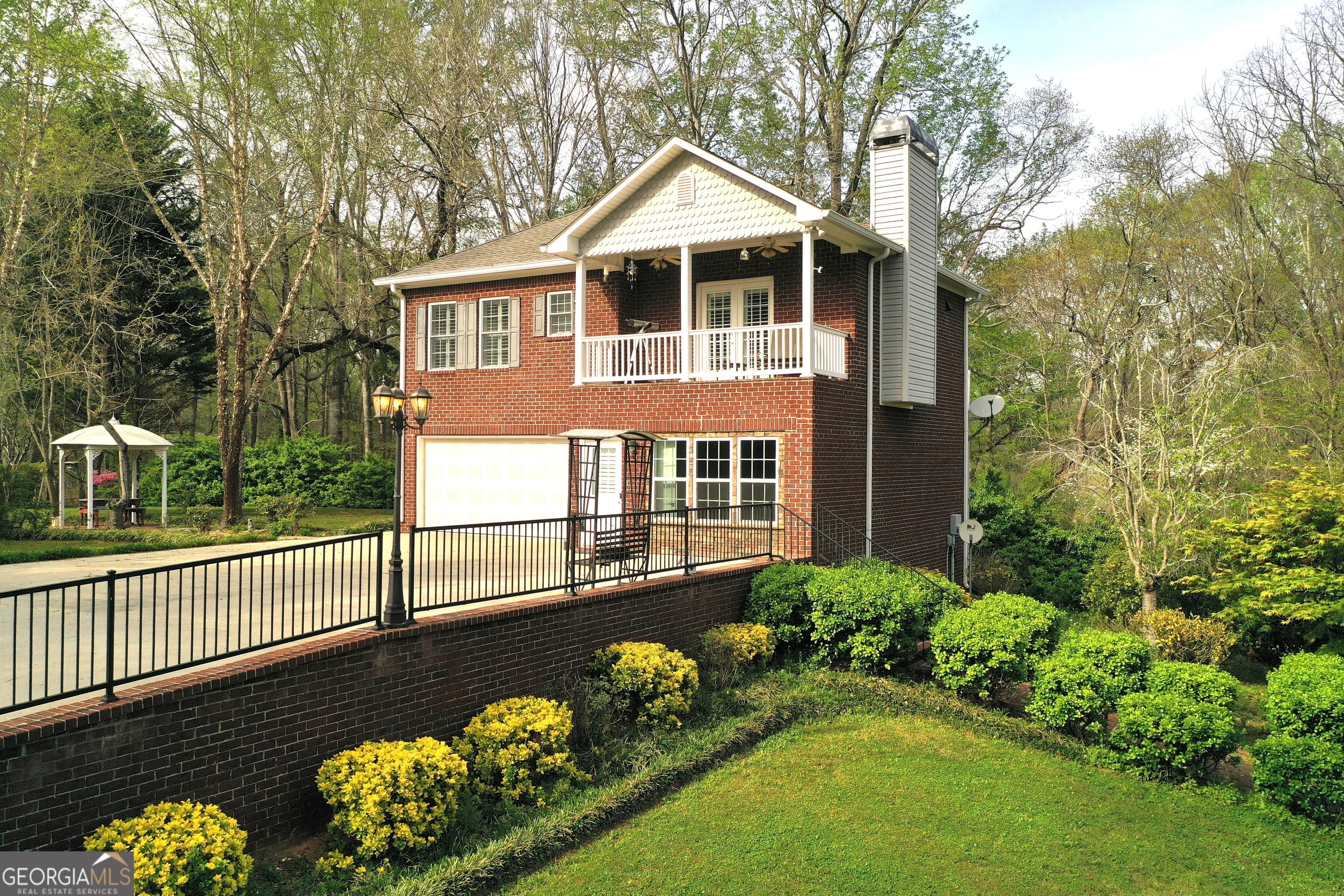 1071 Louden Ridge Rd — photo 1