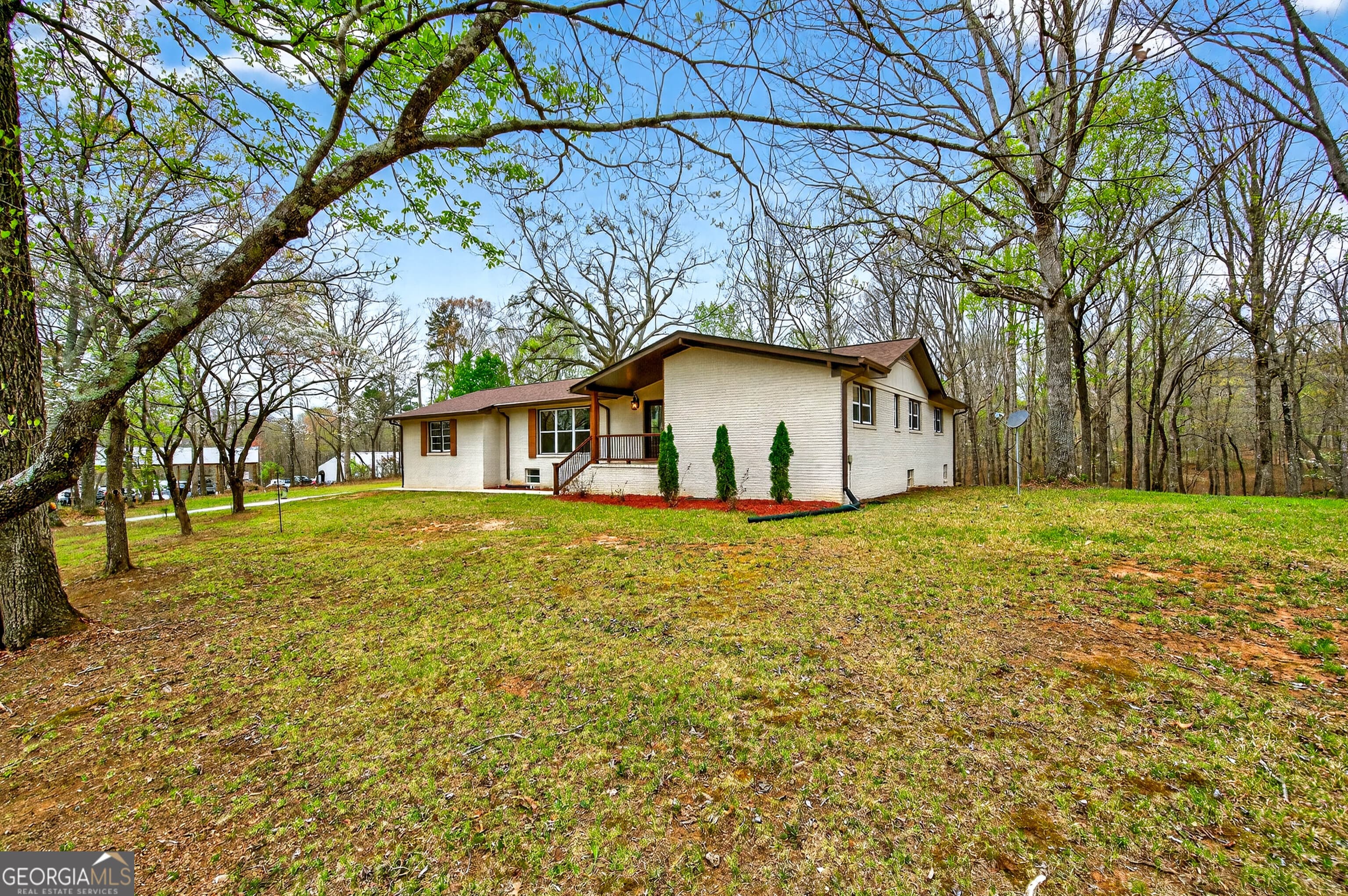 672 Cooley Woods Rd — photo 2