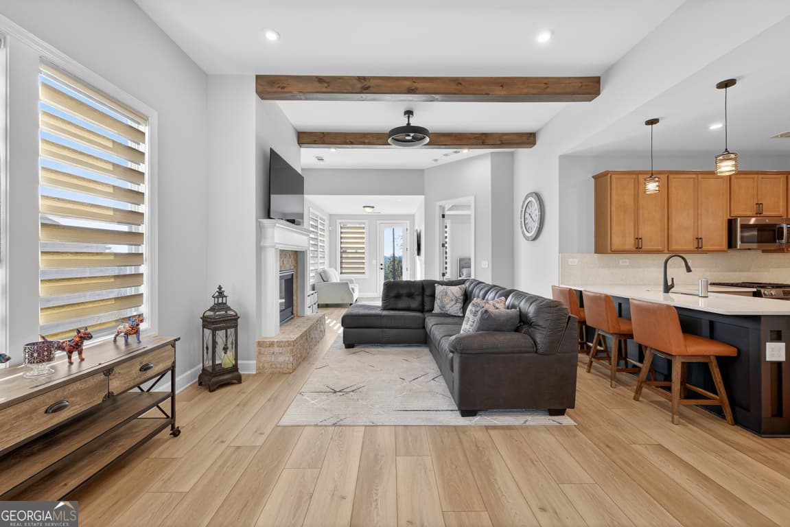 55 Geneva Way — photo 2