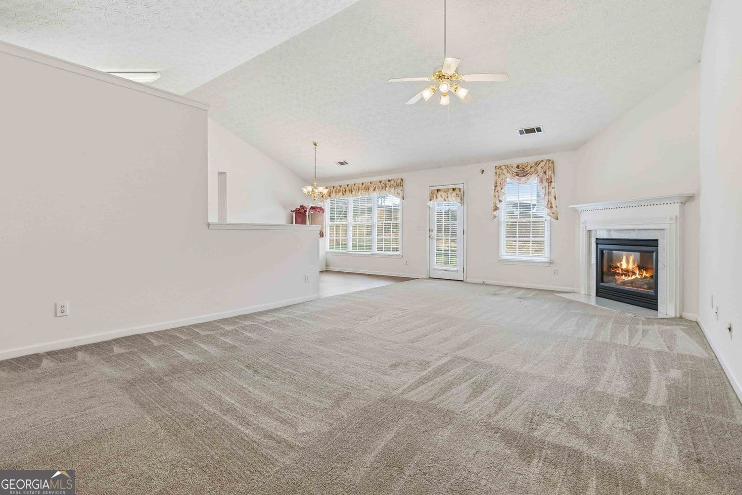 1427 Oak Bend Way — photo 2