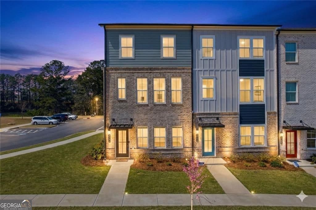 1200 Marlo Way — photo 1