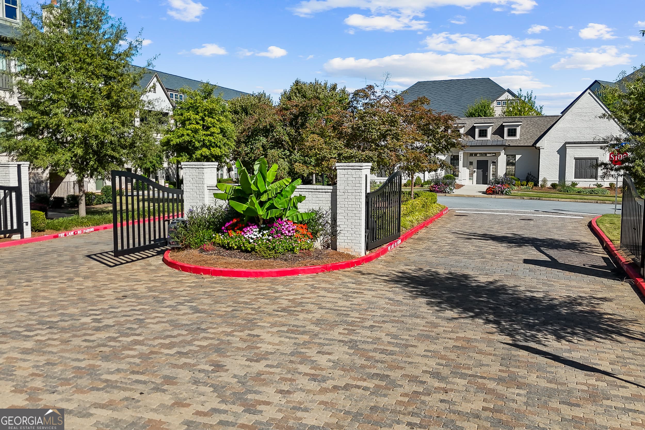 2423 Figaro Dr — photo 53