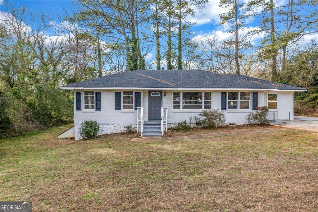 2406 Tilson Rd — photo 1