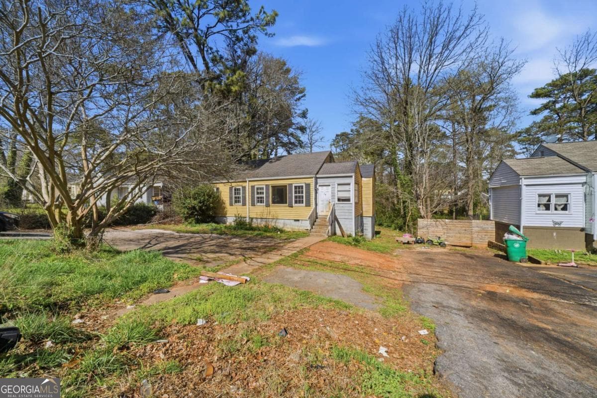 1564 Columbia Dr — photo 1