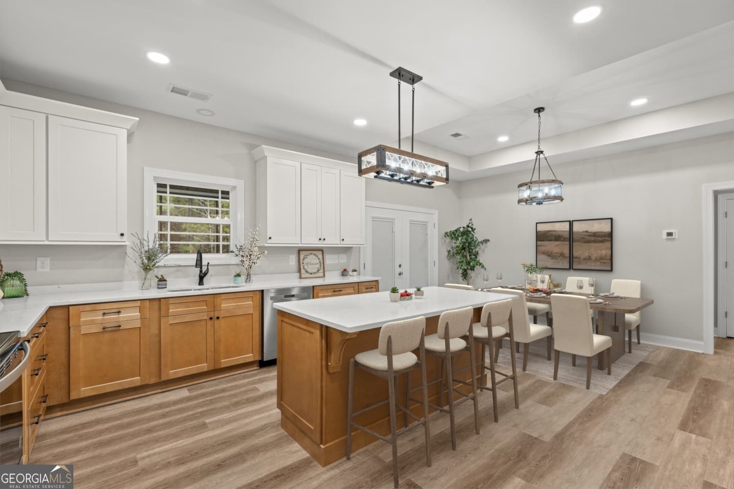 496 Mary Dr — photo 2