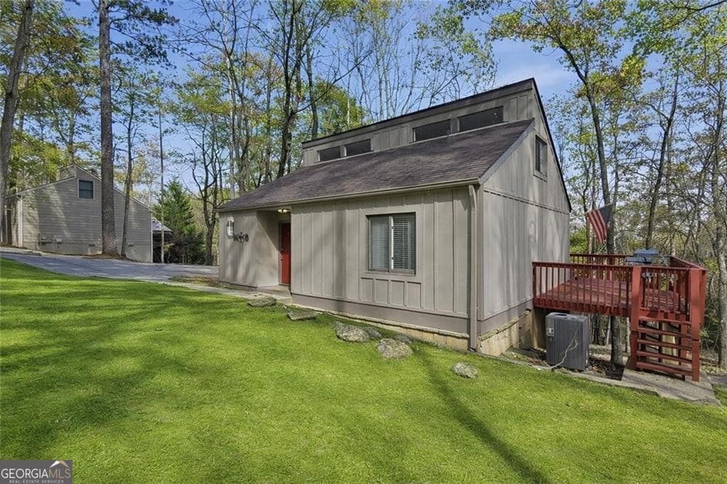 106 Lake Cottages Ct — photo 2