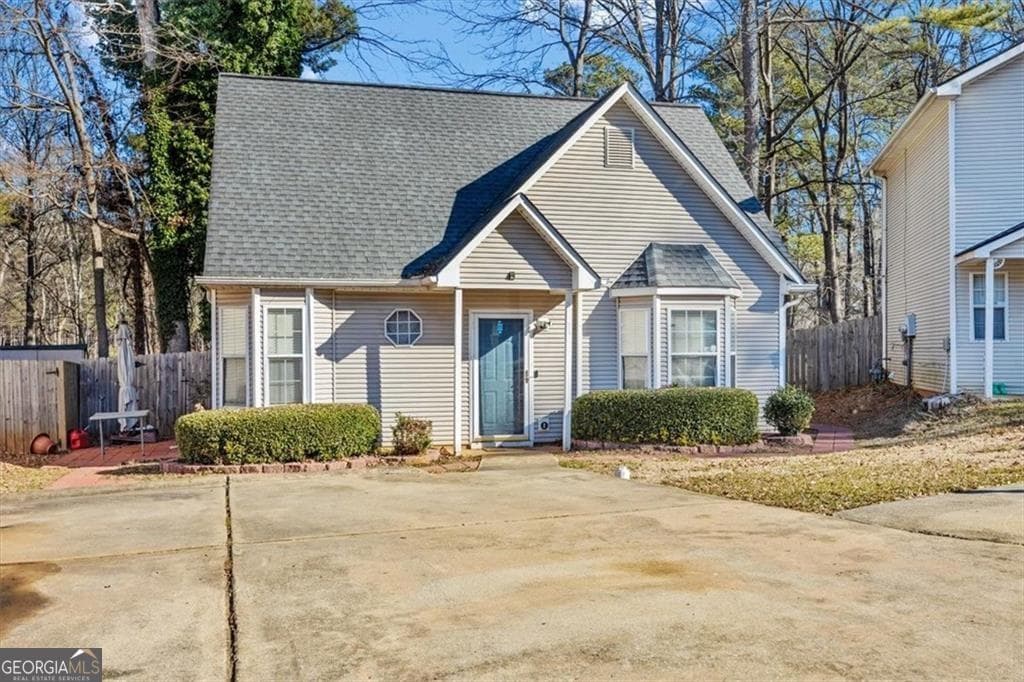 145 Turning Point — photo 1