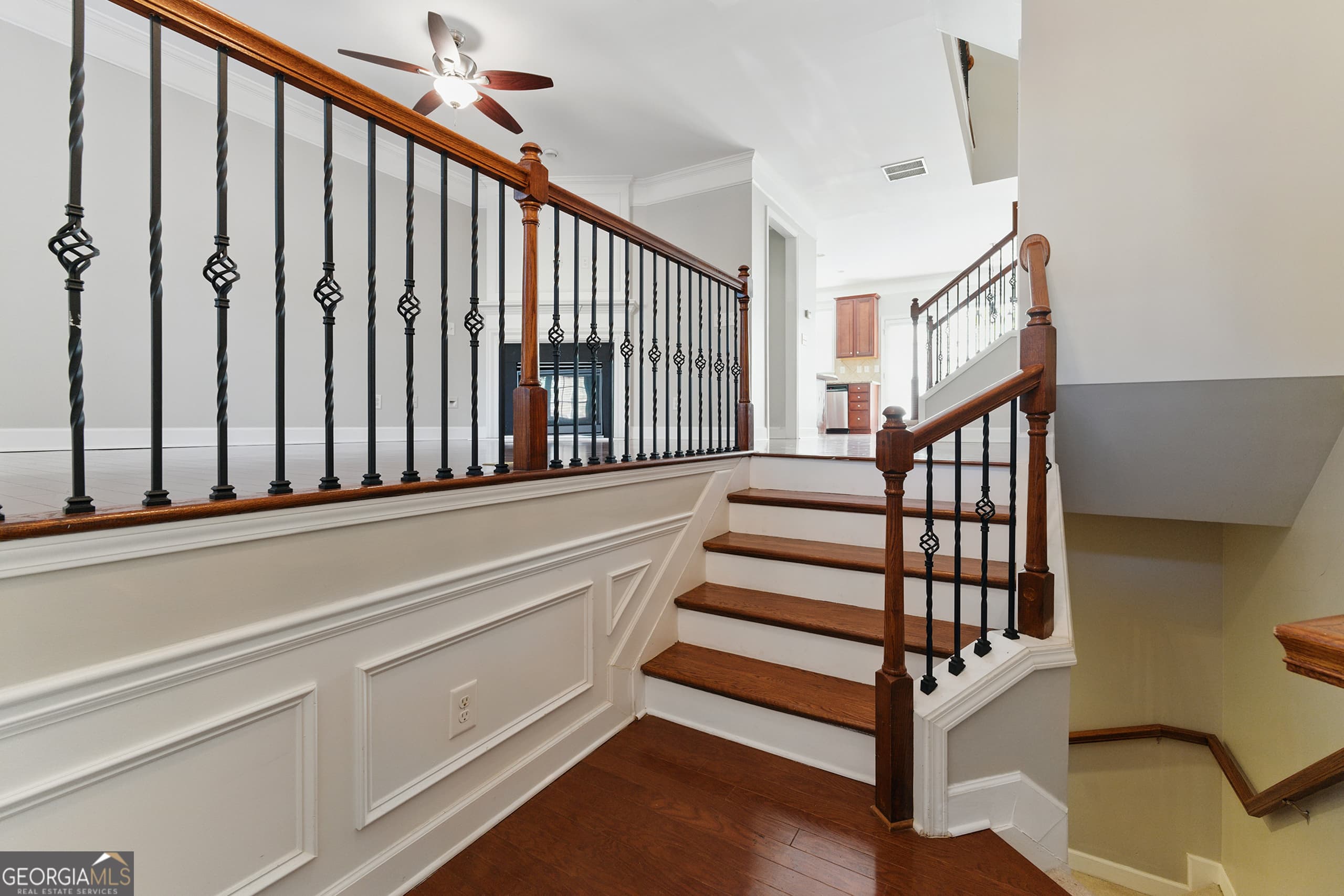 2313 Millhaven St — photo 2