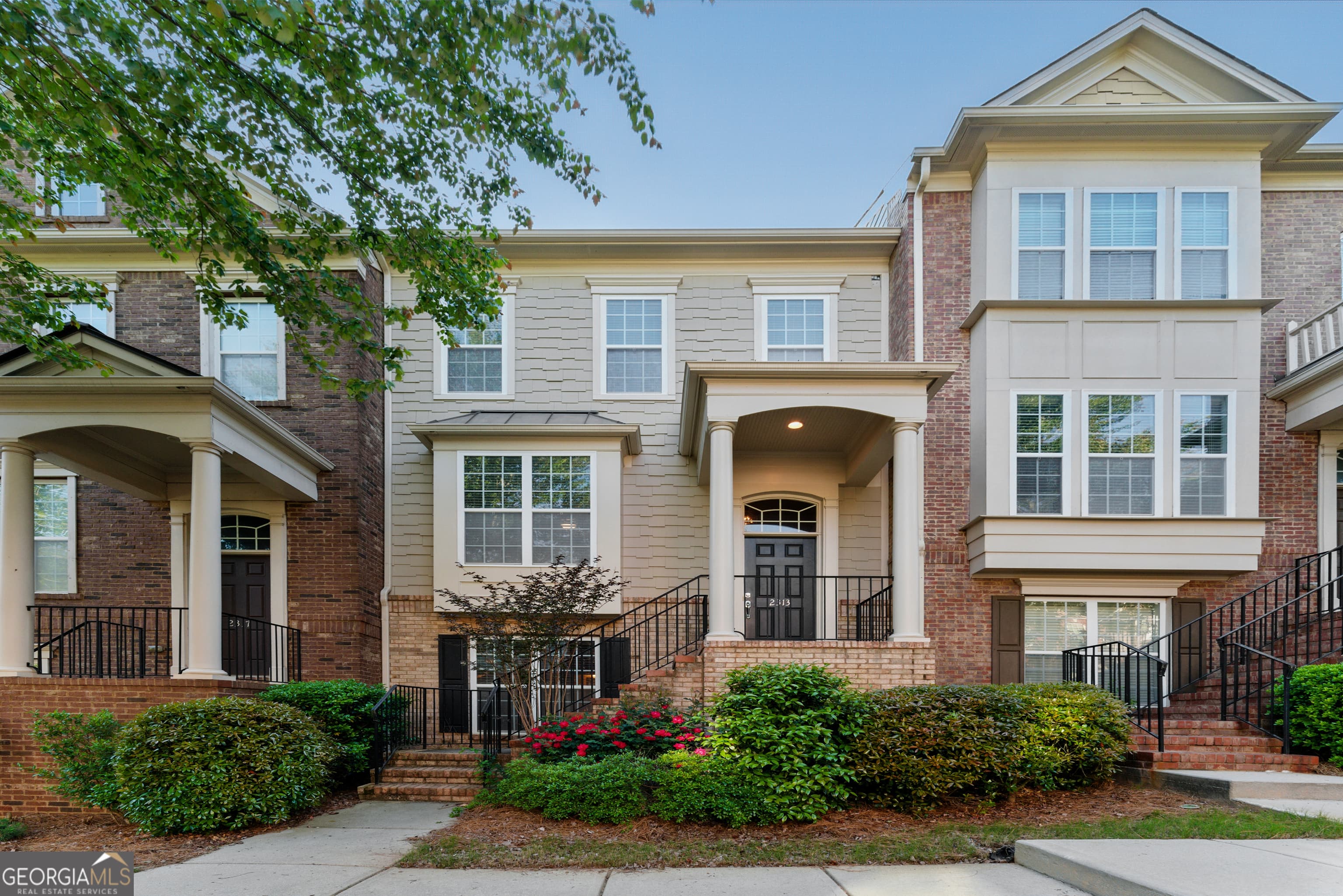 2313 Millhaven St — photo 1