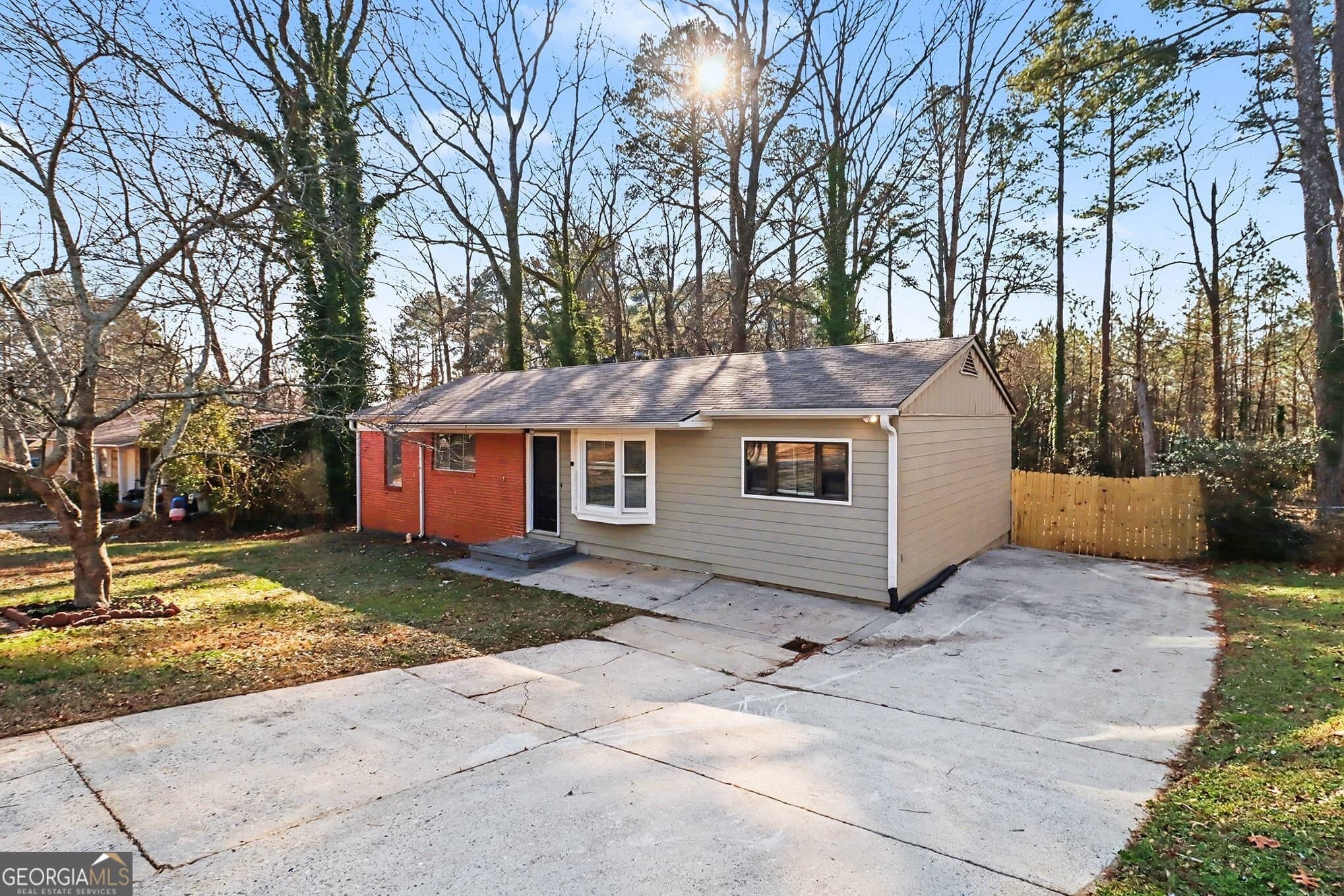 6099 Biscayne Dr — photo 1