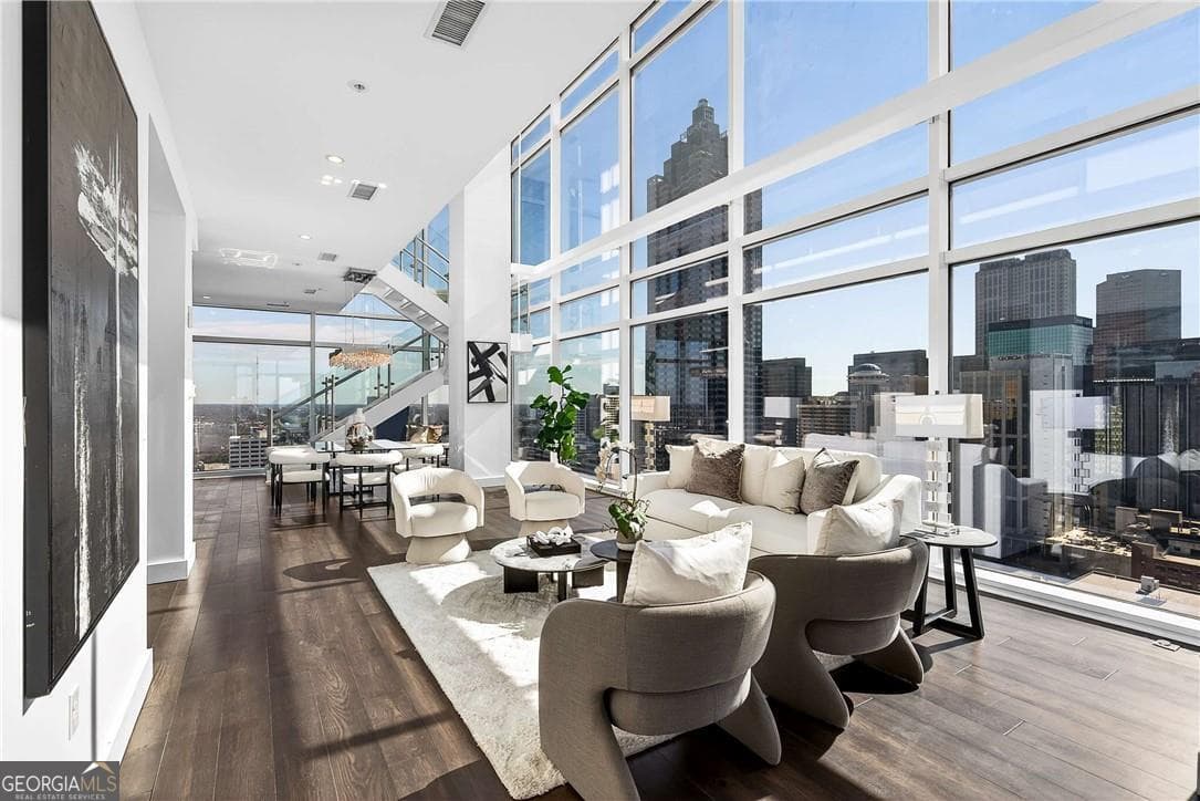 45 Ivan Allen Junior Nw Blvd 2705 — photo 1