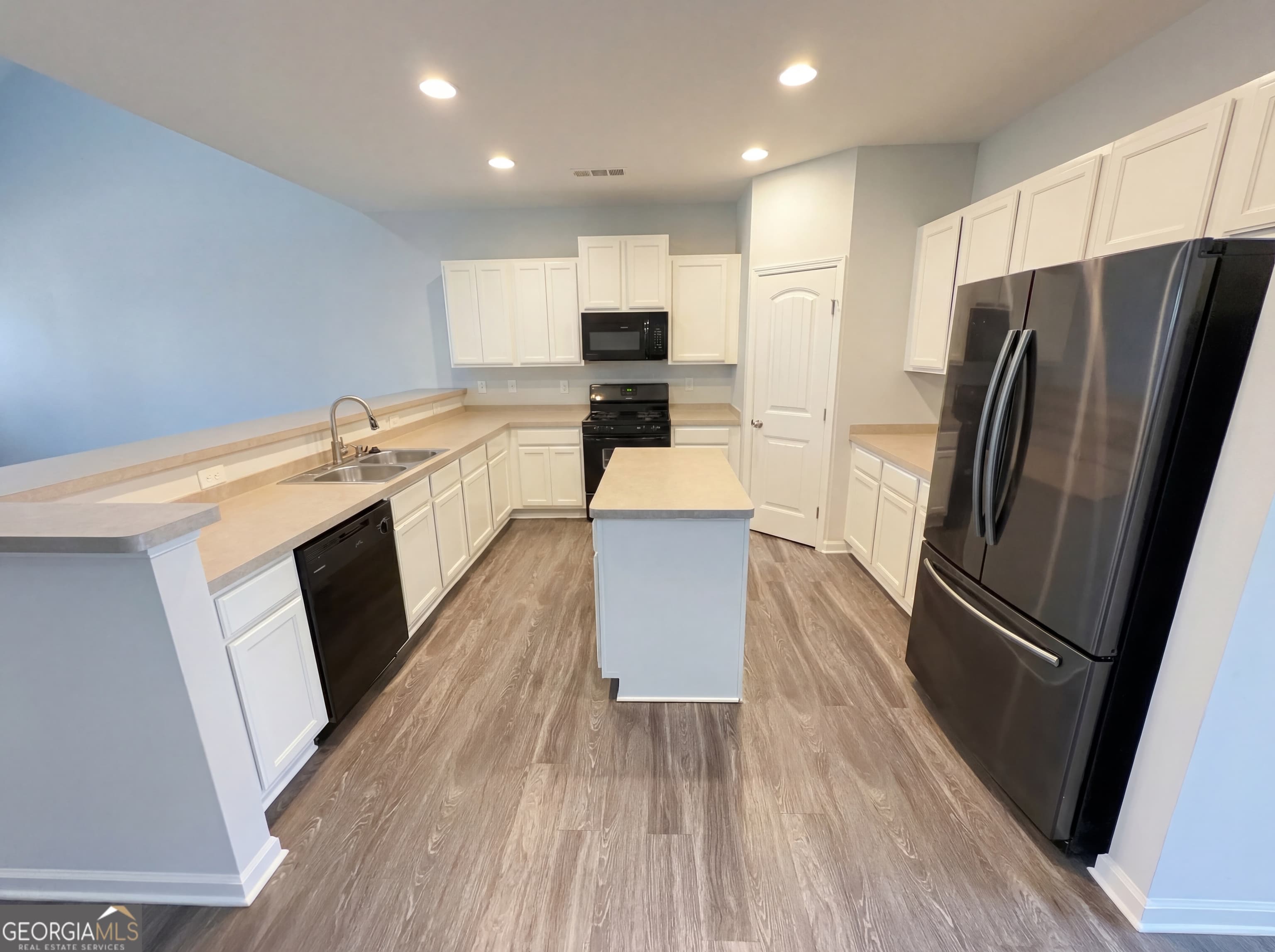 943 Liberty Bell Run — photo 2