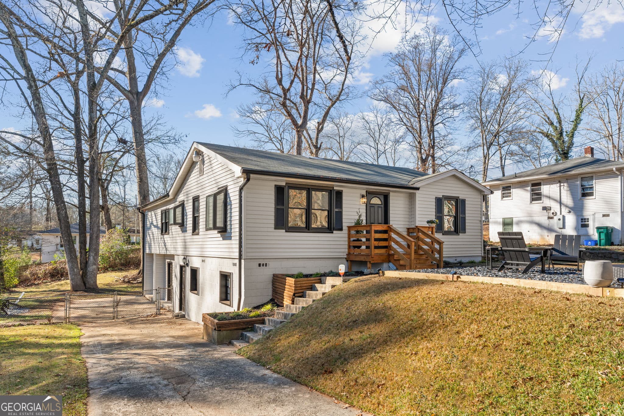 1044 Pinedale Se Dr — photo 1