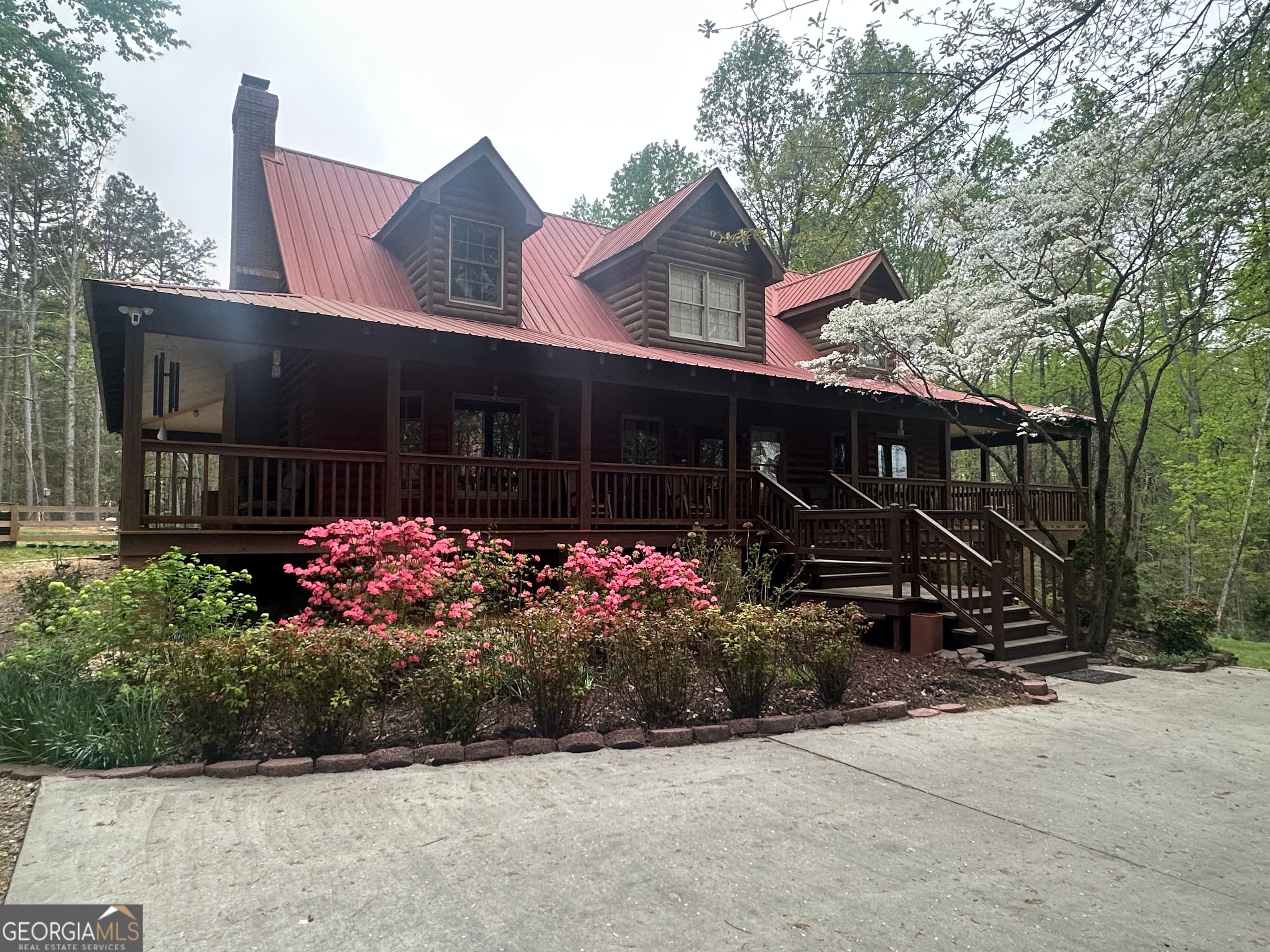 8275 Pea Ridge Rd — photo 1