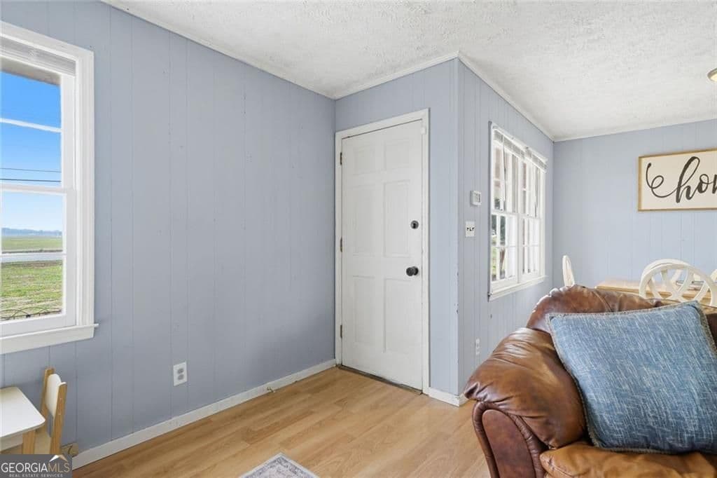 93 Euharlee St — photo 2