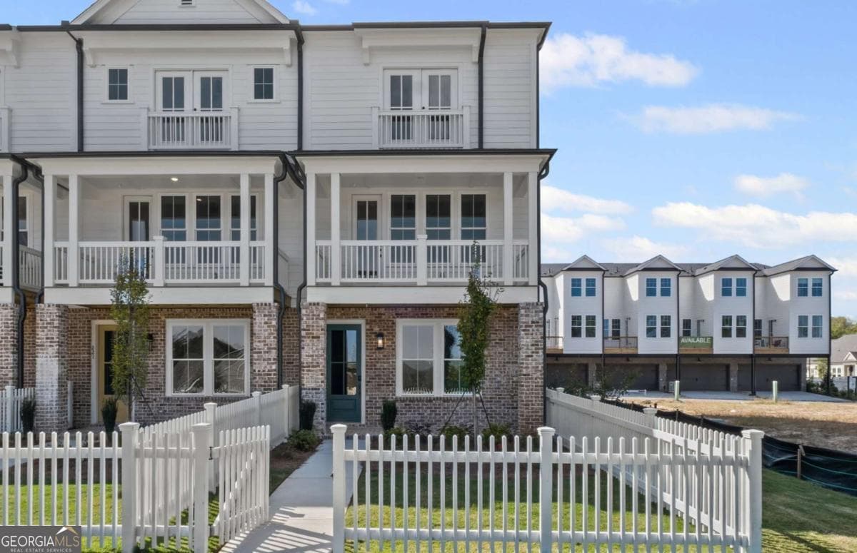 217 Village Overlook H3 — photo 1